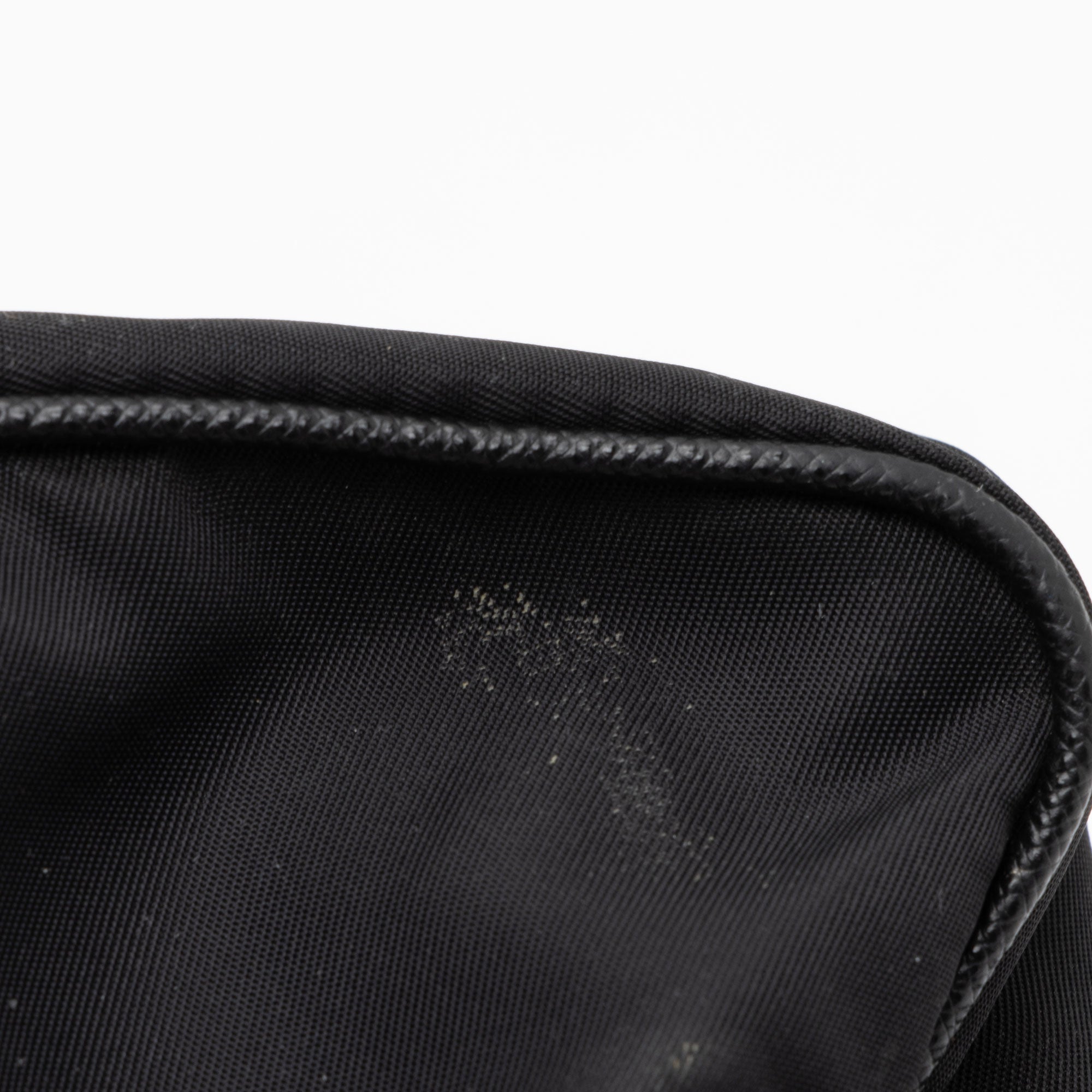 Prada Tessuto Zip Belt Bag (SHF-nB43OT)