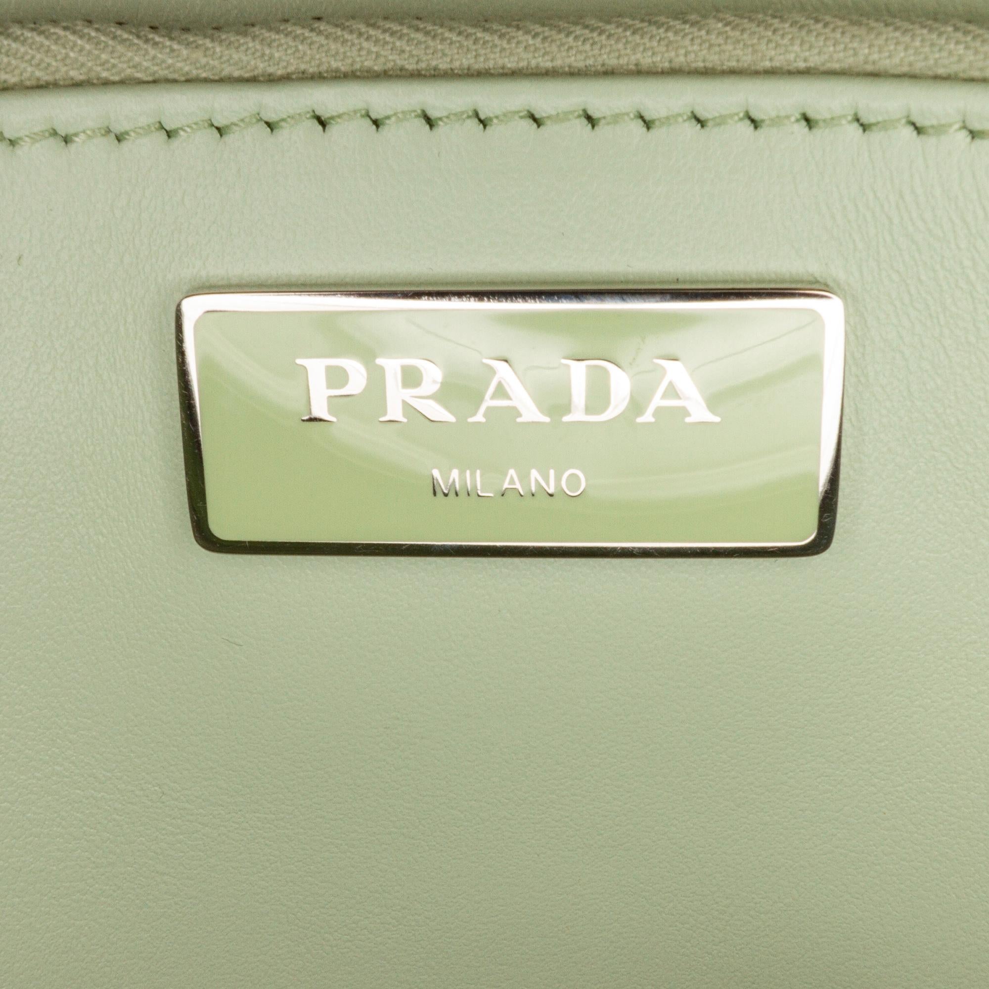 Prada Tessuto Pocket Crossbody (SHG-M5ikzj)