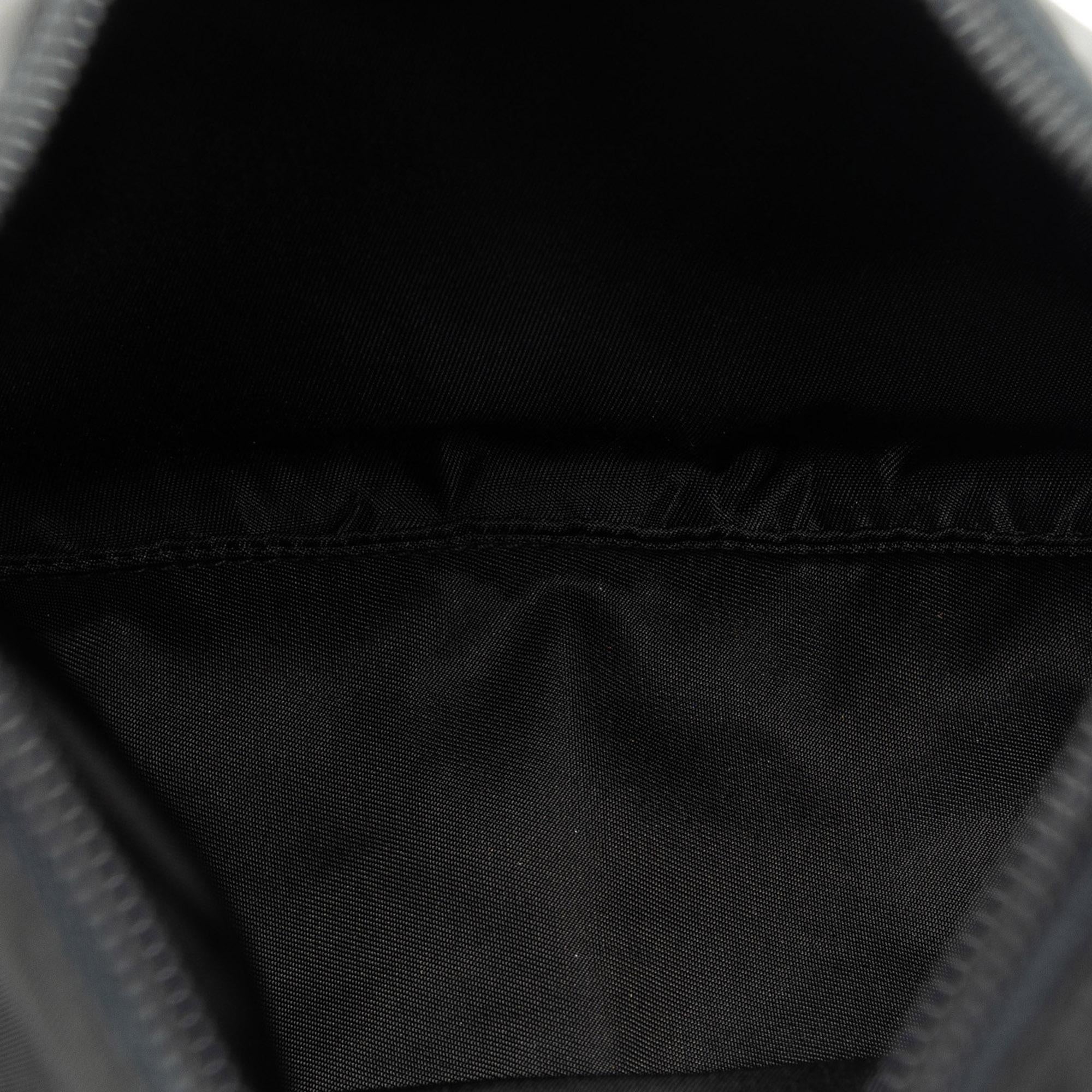 Prada Tessuto Re-Edition 2000 Baguette (SHG-06ayLC)