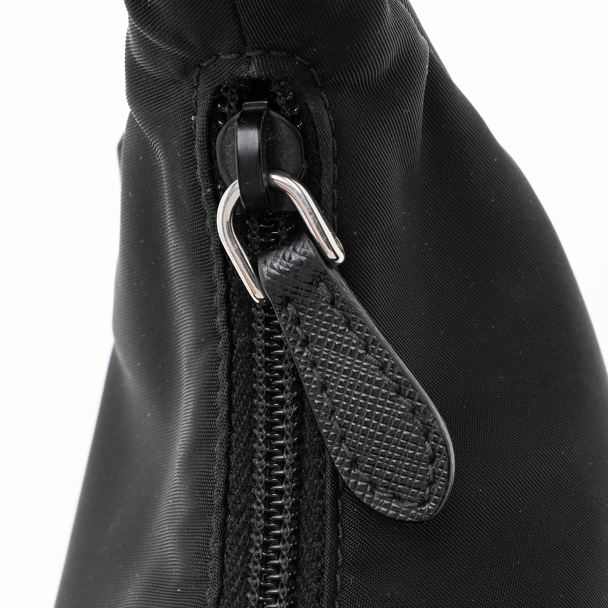 Prada Tessuto Re-Edition 2000 Mini Hobo
