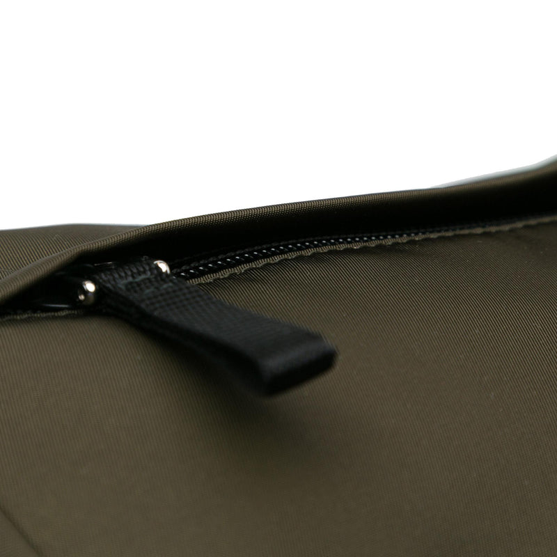Prada Tessuto Re-Nylon Montagna Backpack (SHG-2czqEX)
