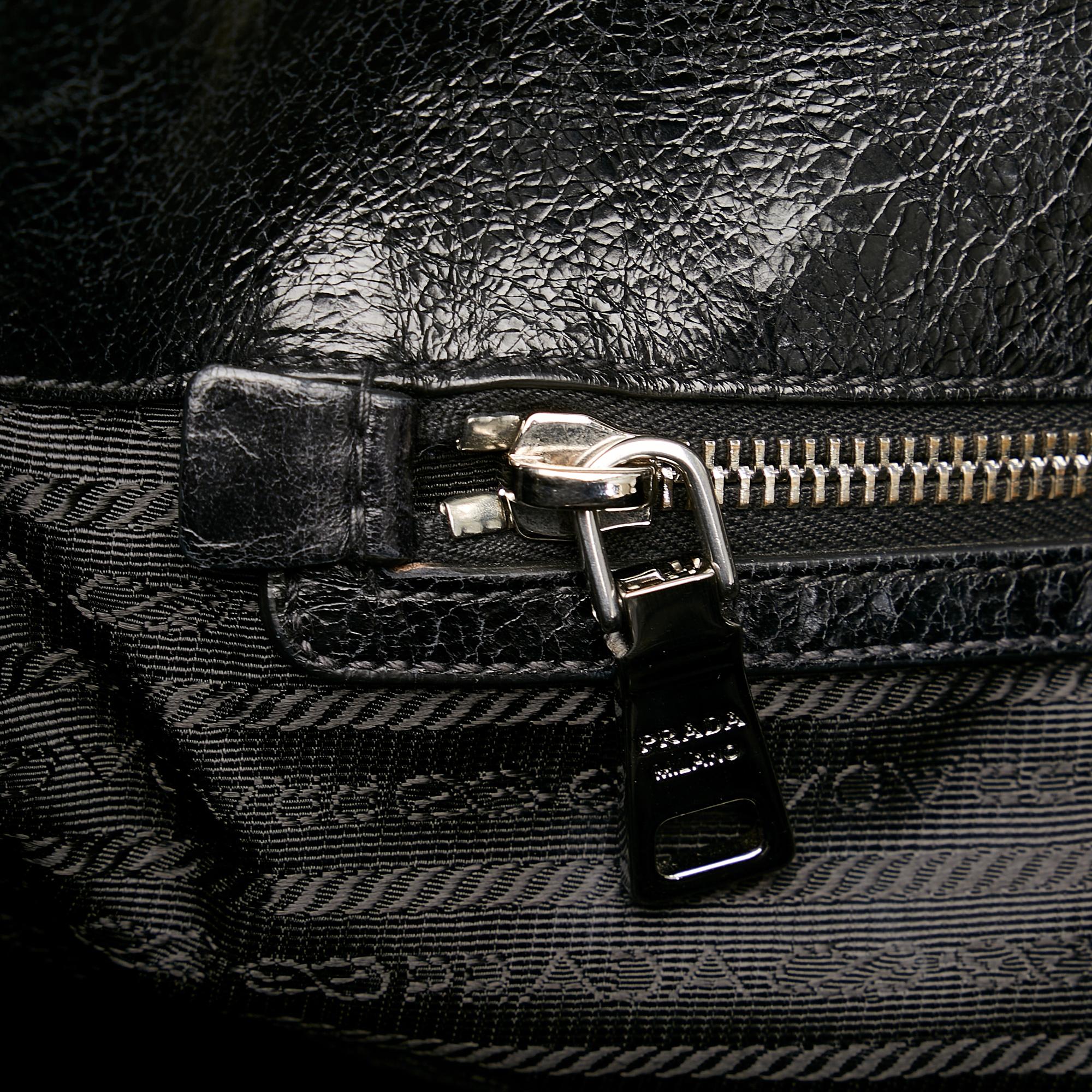 Prada Tessuto Shoulder Bag (SHG-36084)