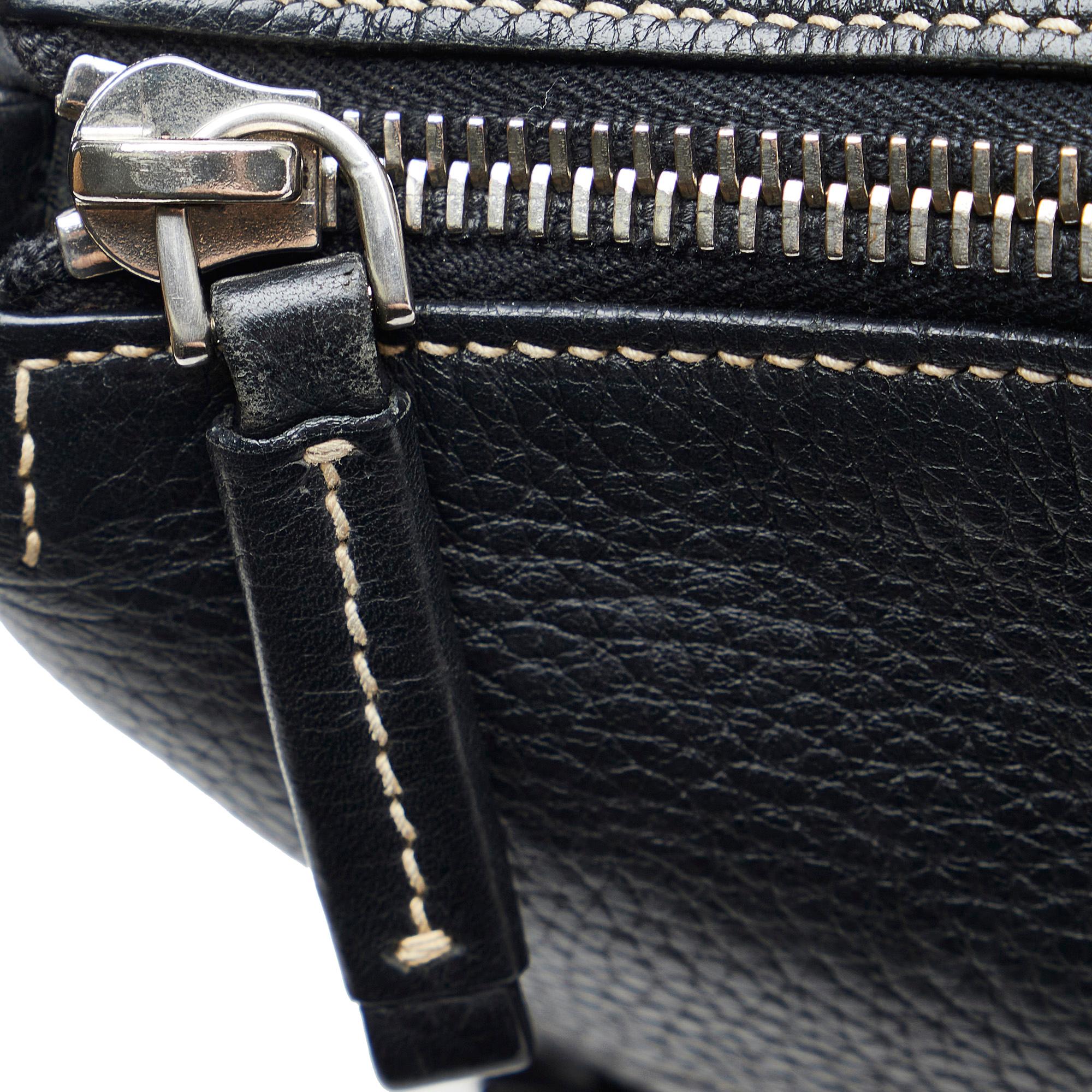 Prada Tessuto Shoulder Bag (SHG-Hw2sE8)