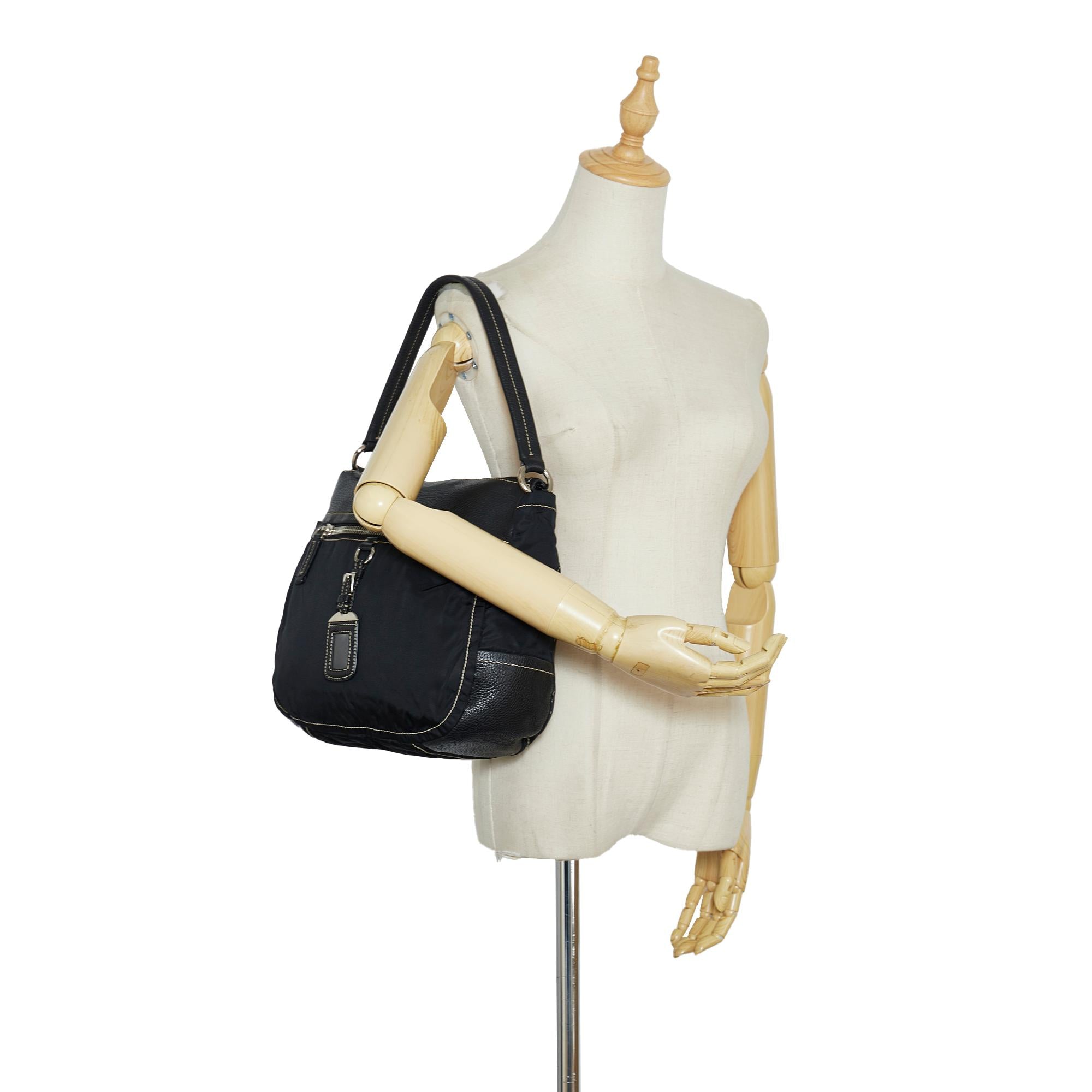 Prada Tessuto Shoulder Bag (SHG-Hw2sE8)