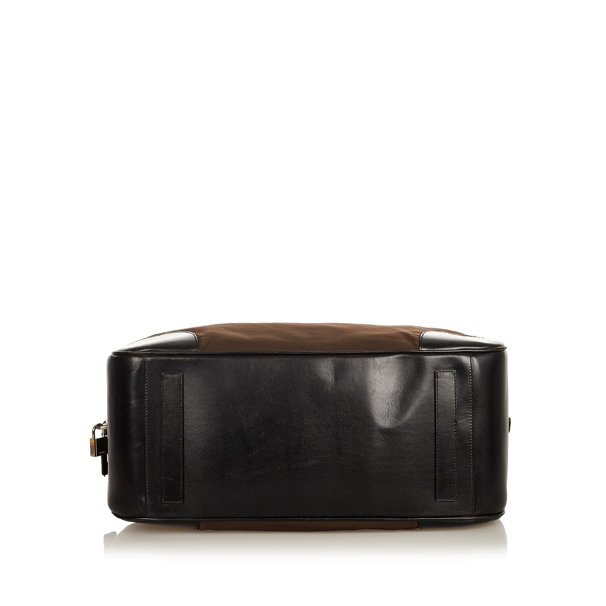 Prada Tessuto Shoulder Bag (SHG-ktCZWP)