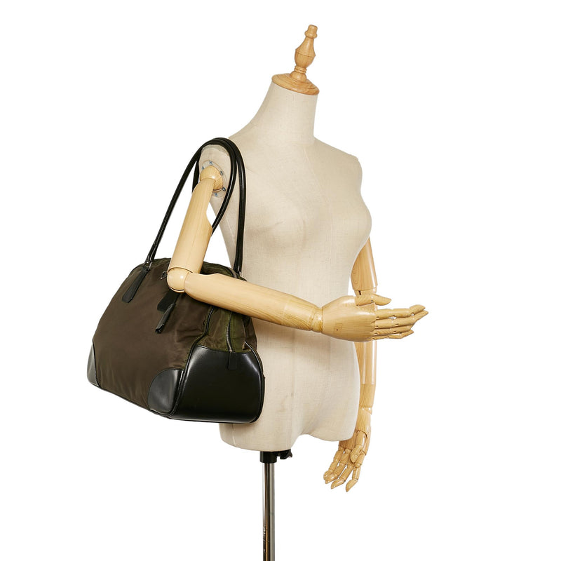 Prada Tessuto Shoulder Bag (SHG-ktCZWP)