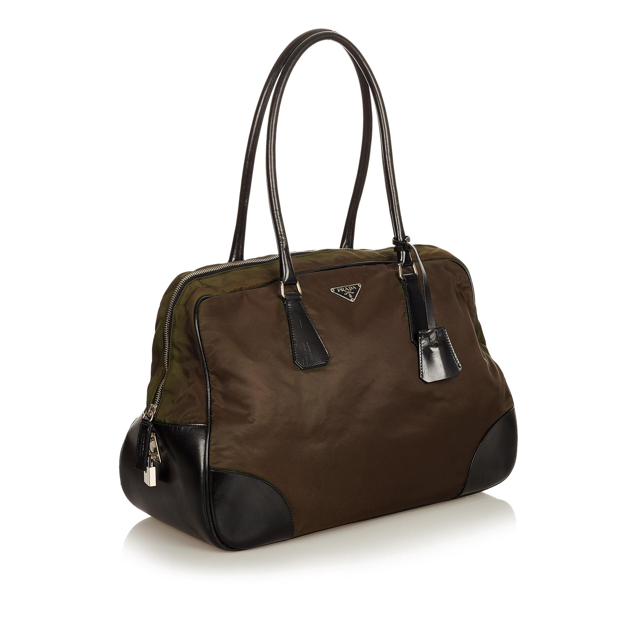 Prada Tessuto Shoulder Bag (SHG-ktCZWP)