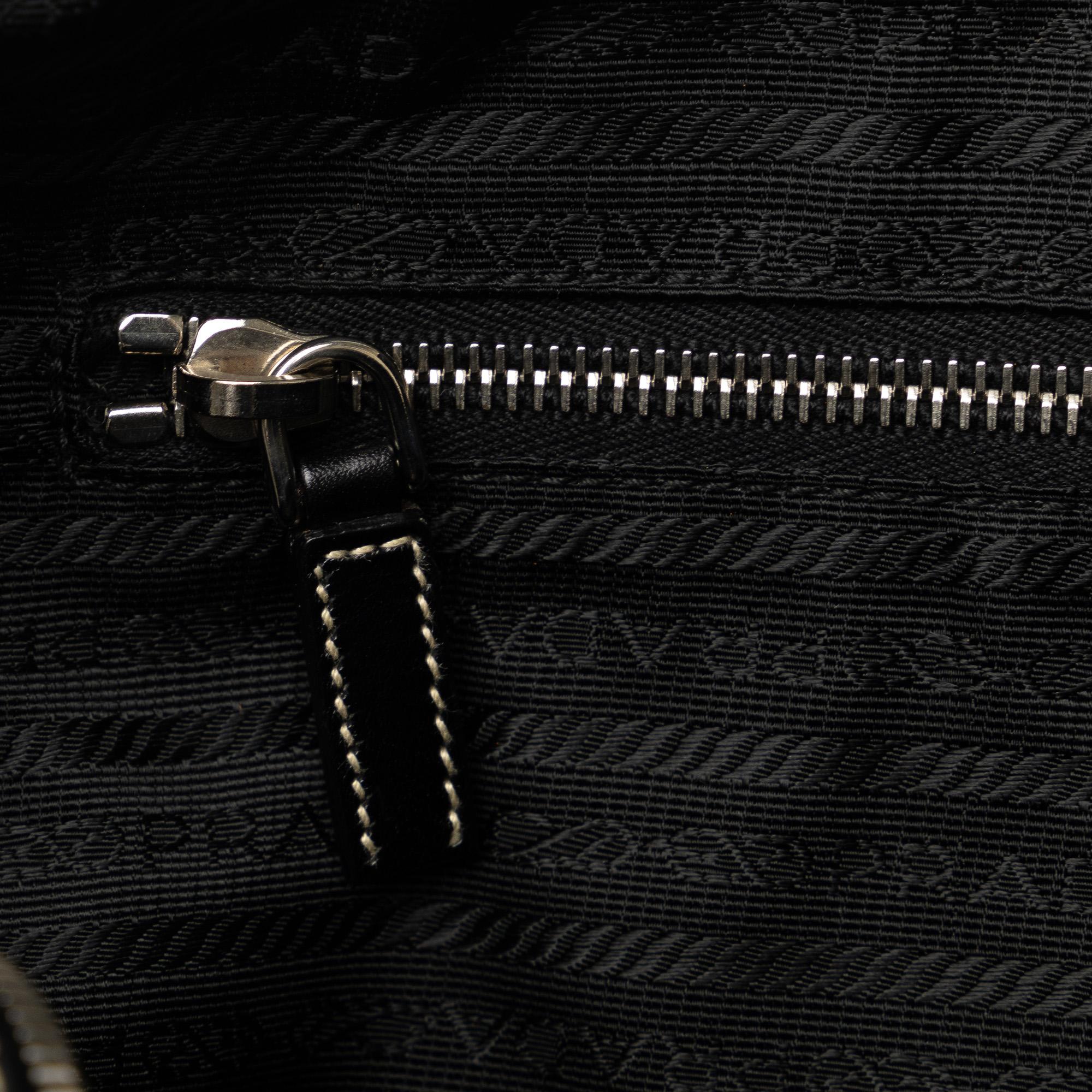 Prada Tessuto Shoulder Bag (SHG-6hmUAo)