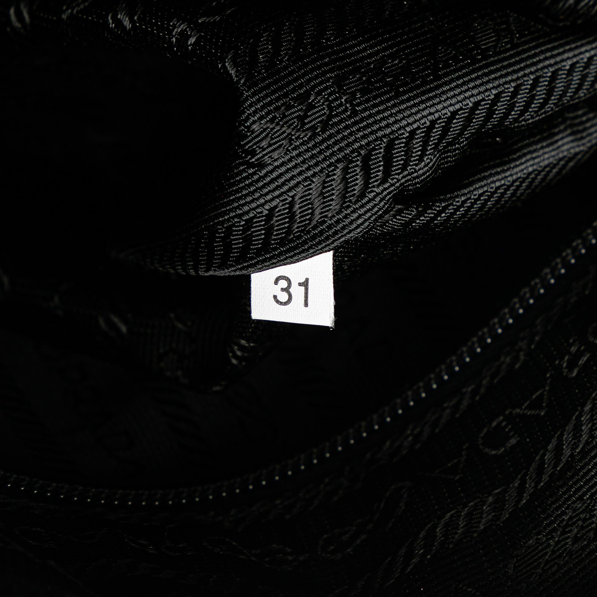 Prada Tessuto Shoulder Bag (SHG-v8nMQo)