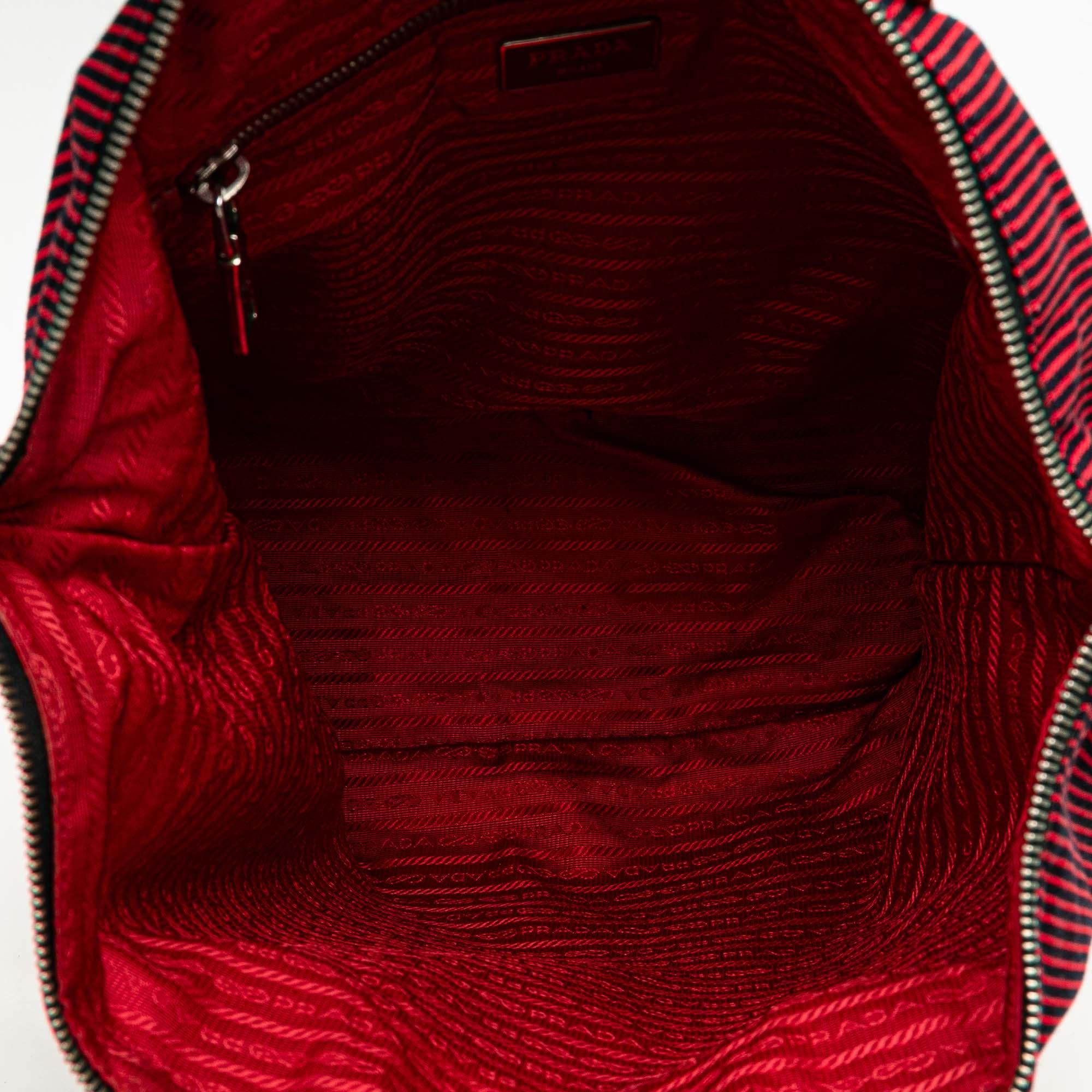 Prada Tessuto Stampato Satchel (SHG-jbF7xf)