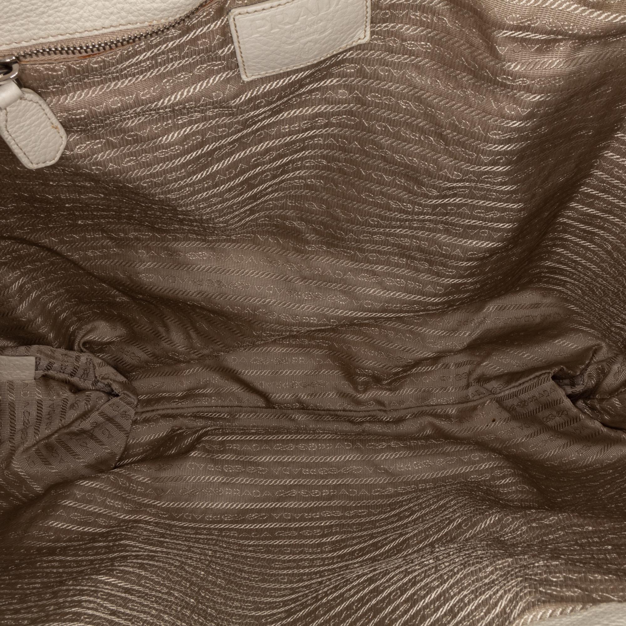 Prada Tessuto Tote Bag (SHG-36106)