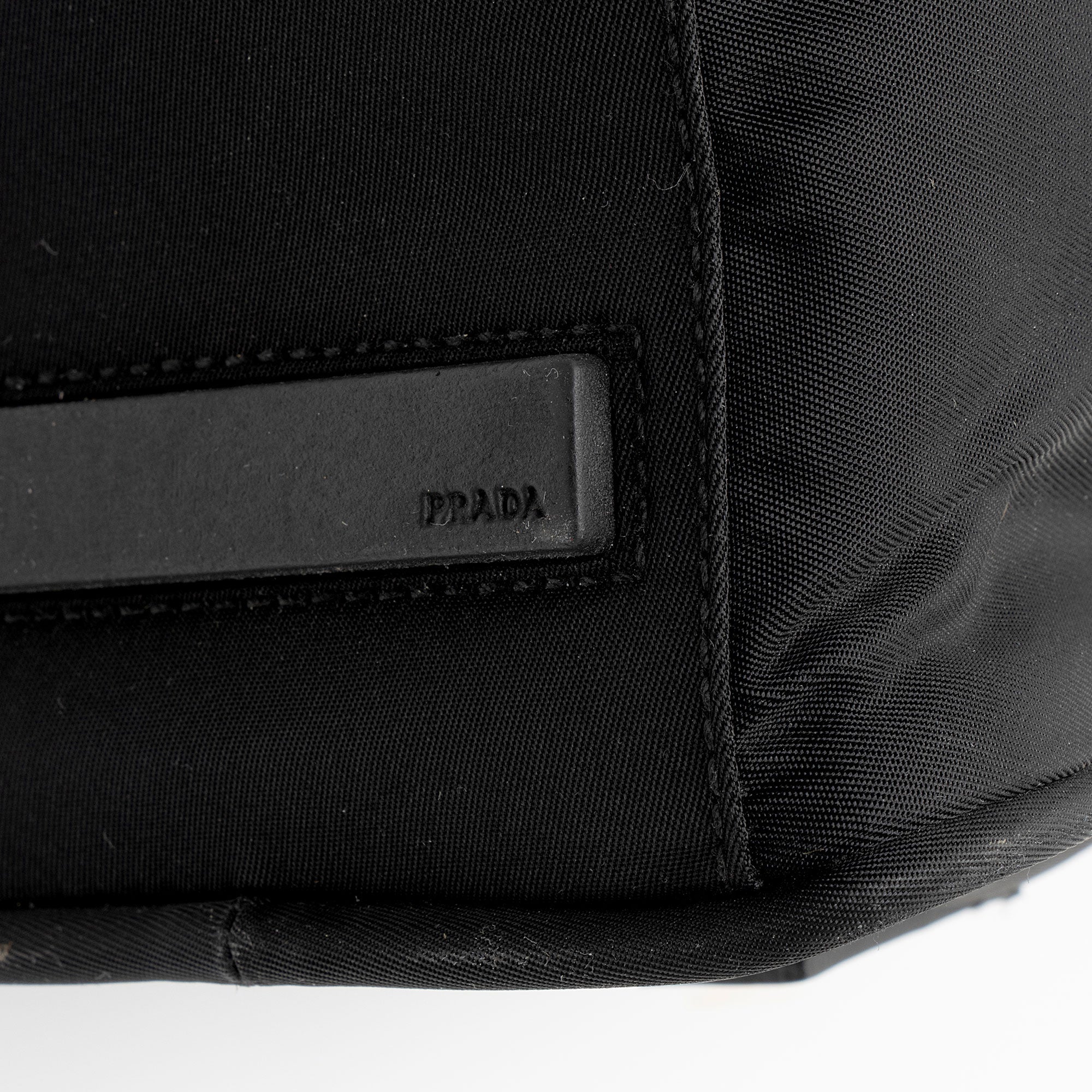 Prada Vintage Tessuto Small Satchel (SHF-igt2BE)
