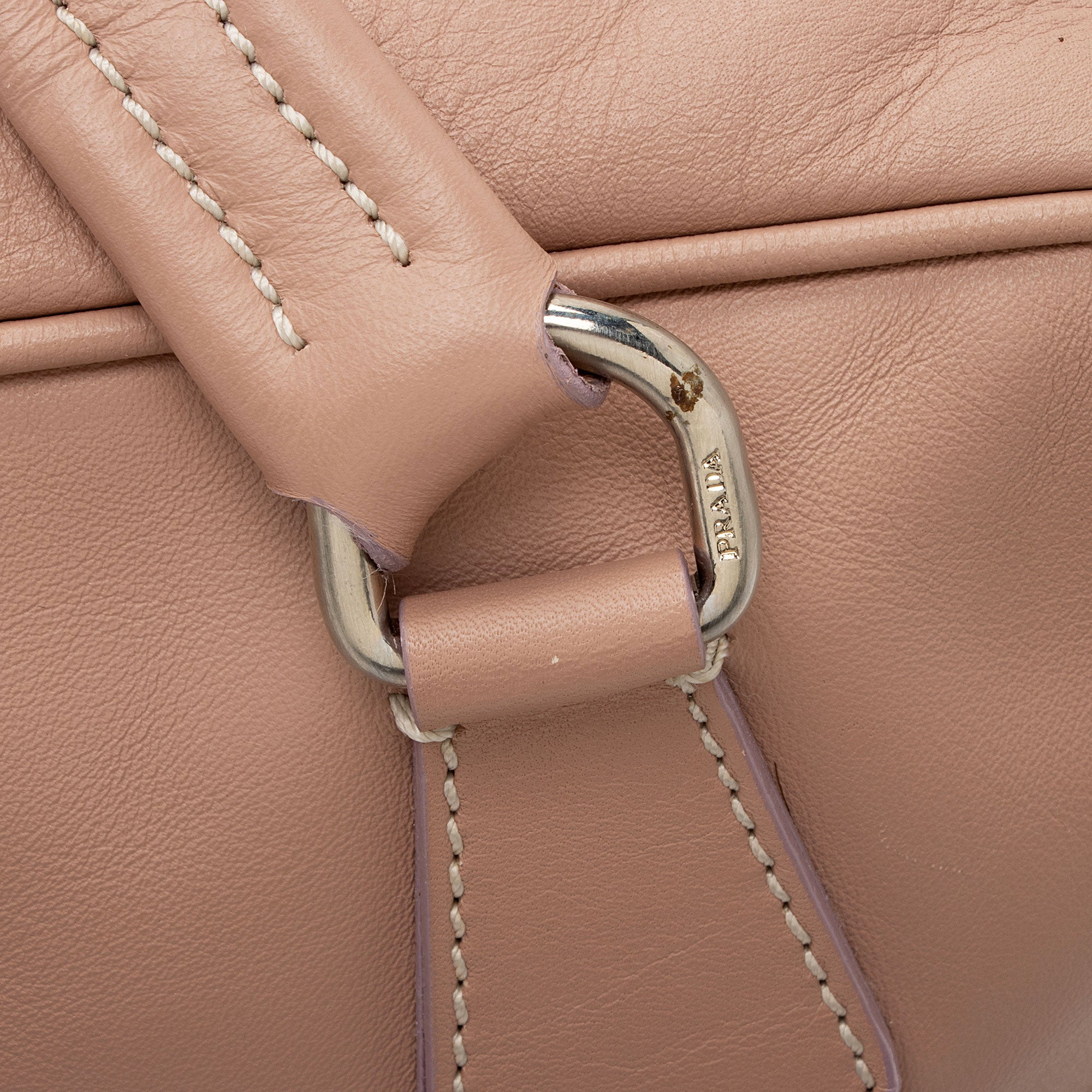 Prada Vitello Daino Bauletto Satchel (SHF-YjLumA)
