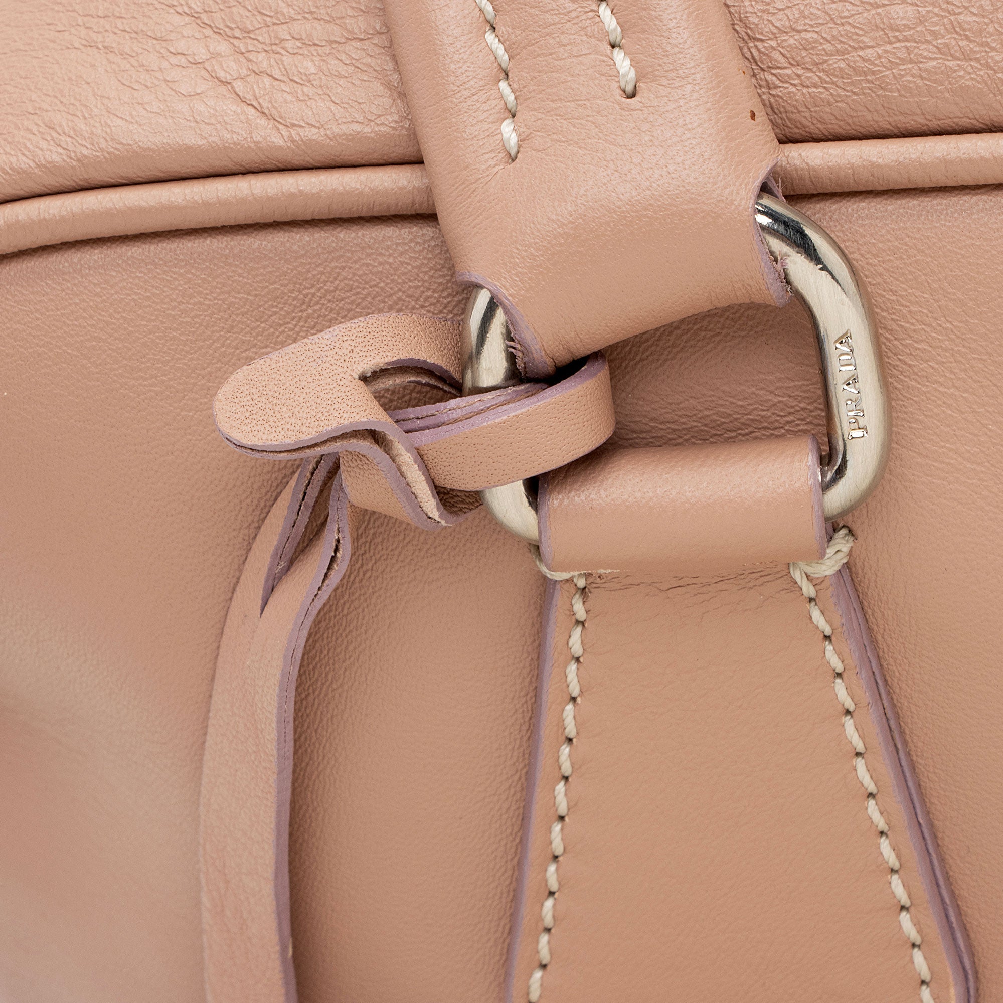 Prada Vitello Daino Bauletto Satchel (SHF-YjLumA)