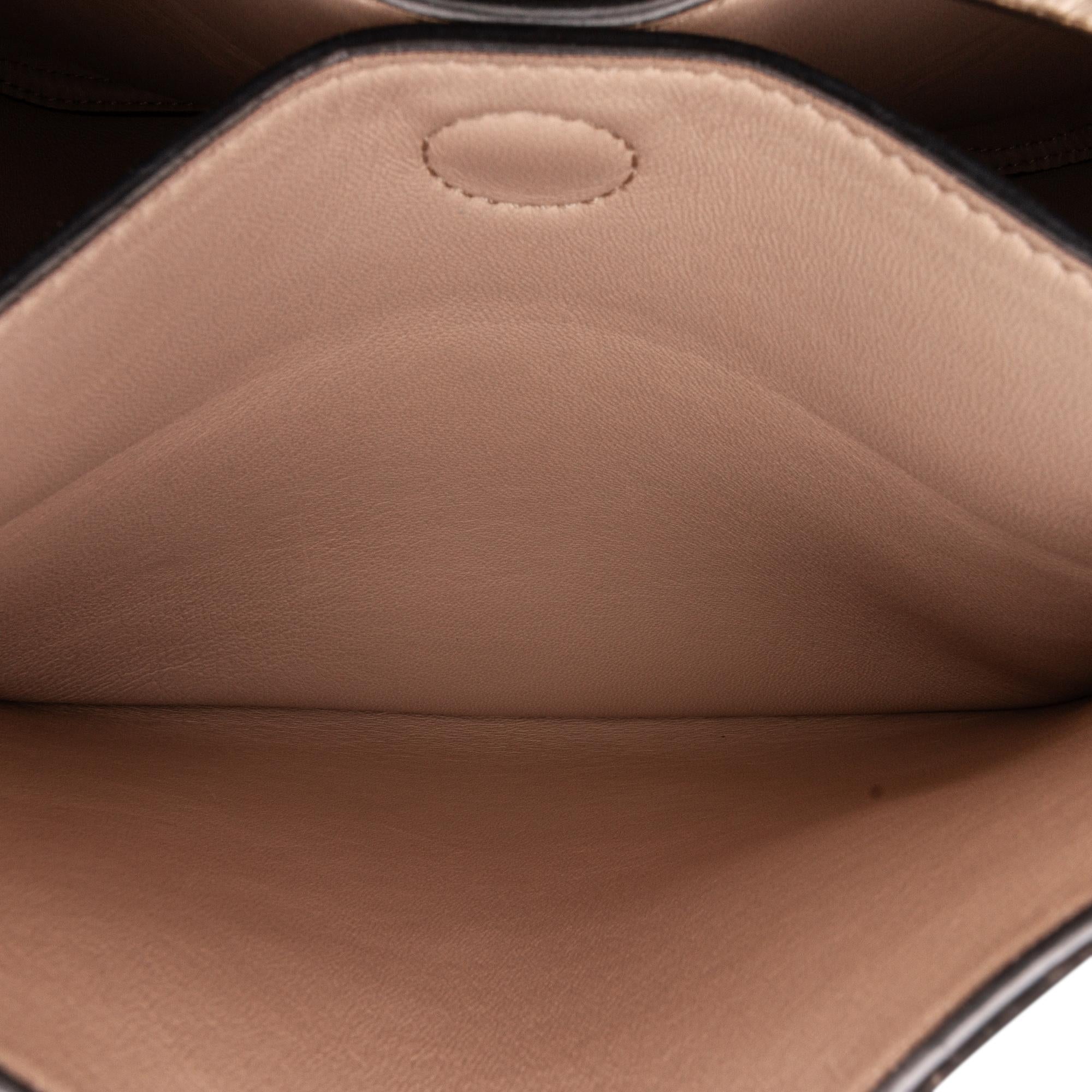 Prada Vitello Daino Dynamique (SHG-ZFQi81)