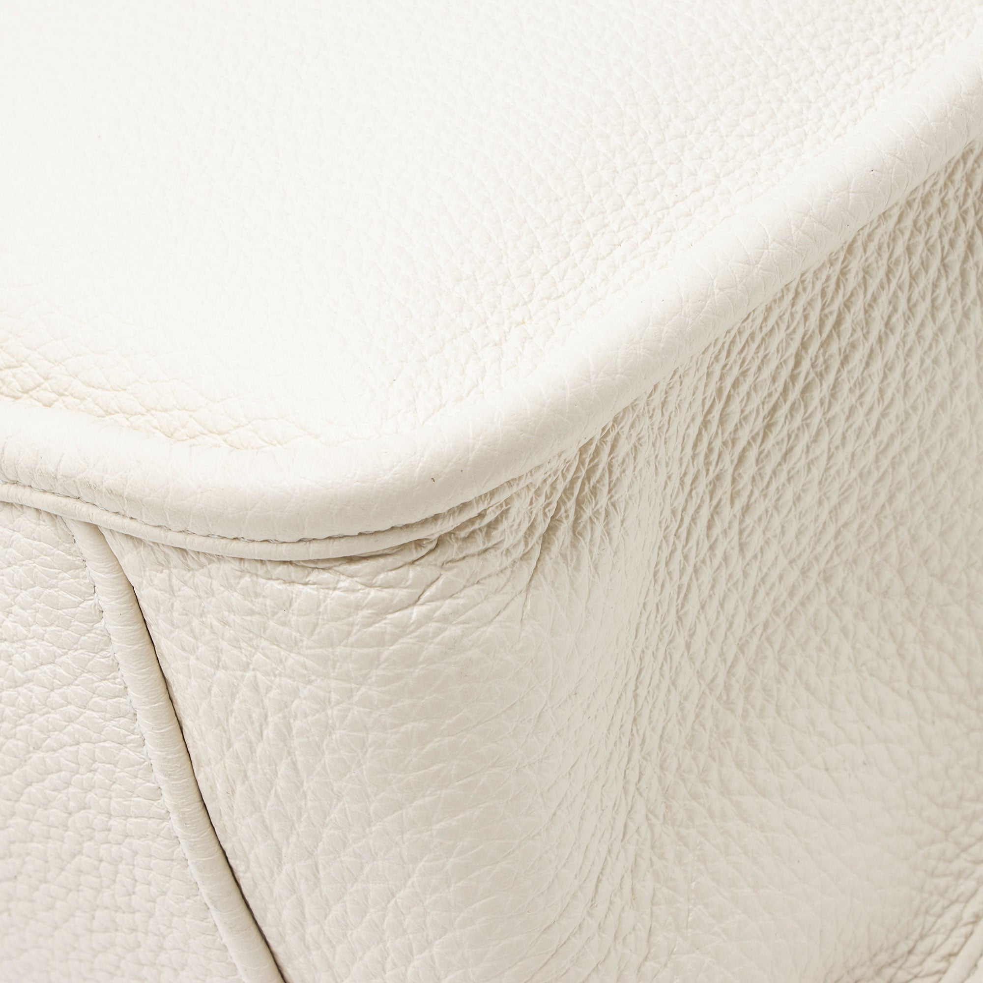 Prada Vitello Daino Logo Medium Soft Messenger