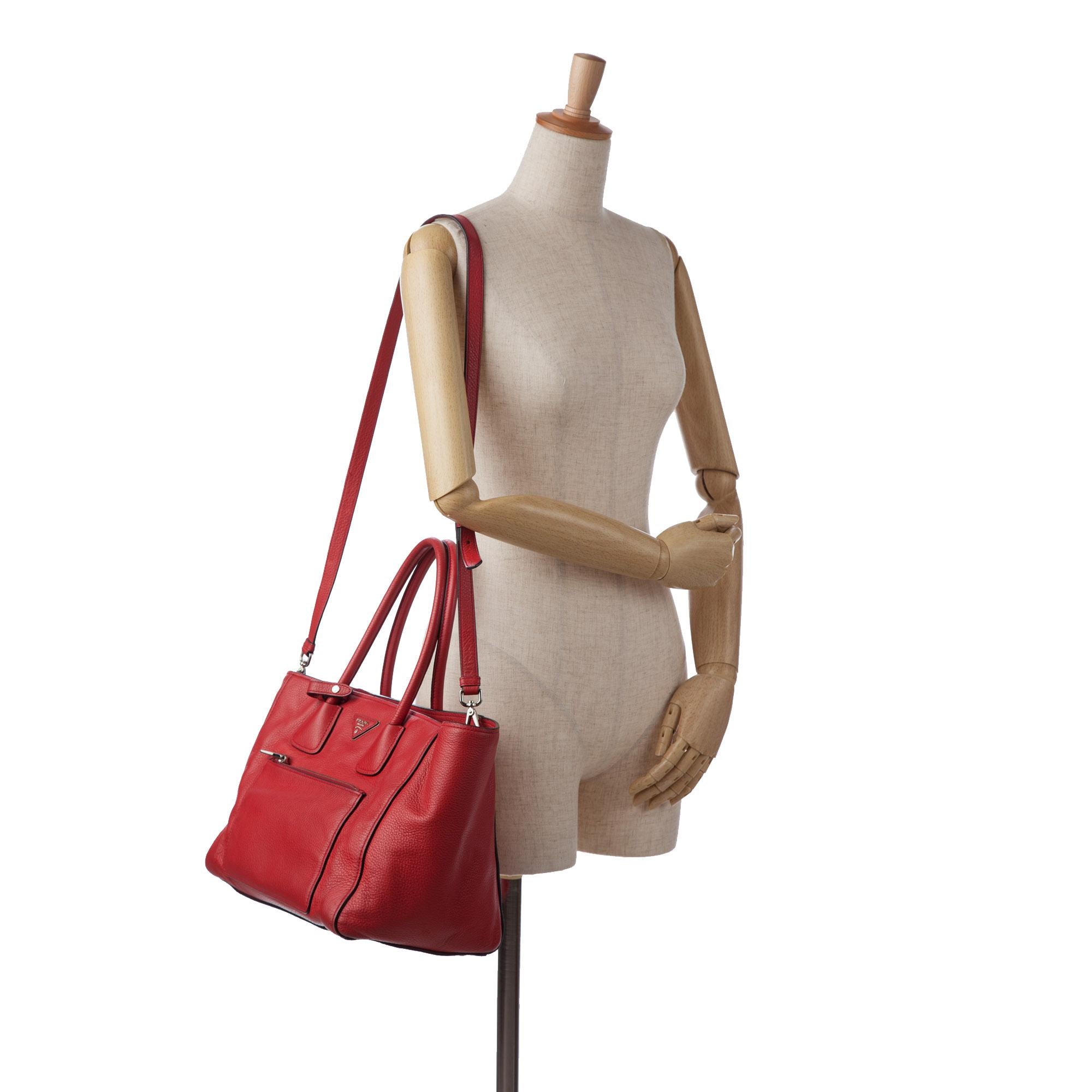 Prada Vitello Daino Pocket Satchel (SHG-O7reXq)