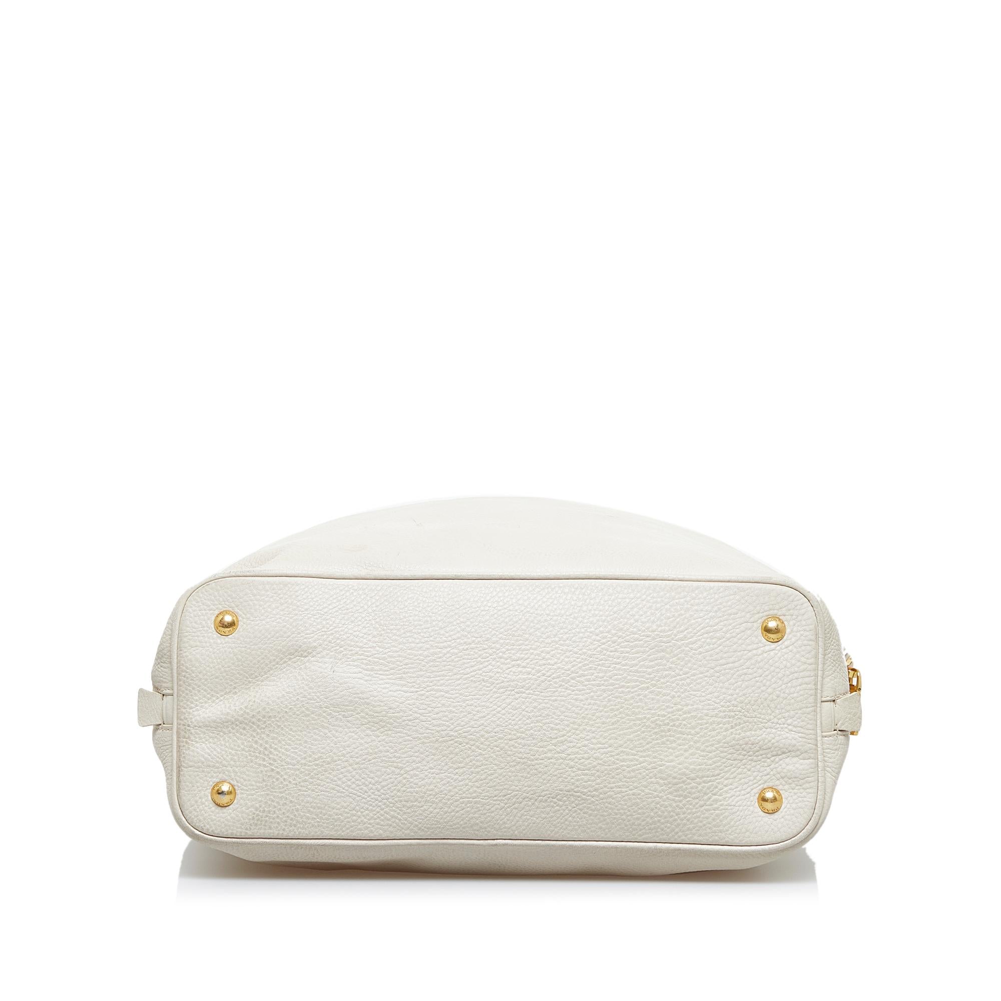 Prada Vitello Daino Satchel (SHG-pw9PC9)