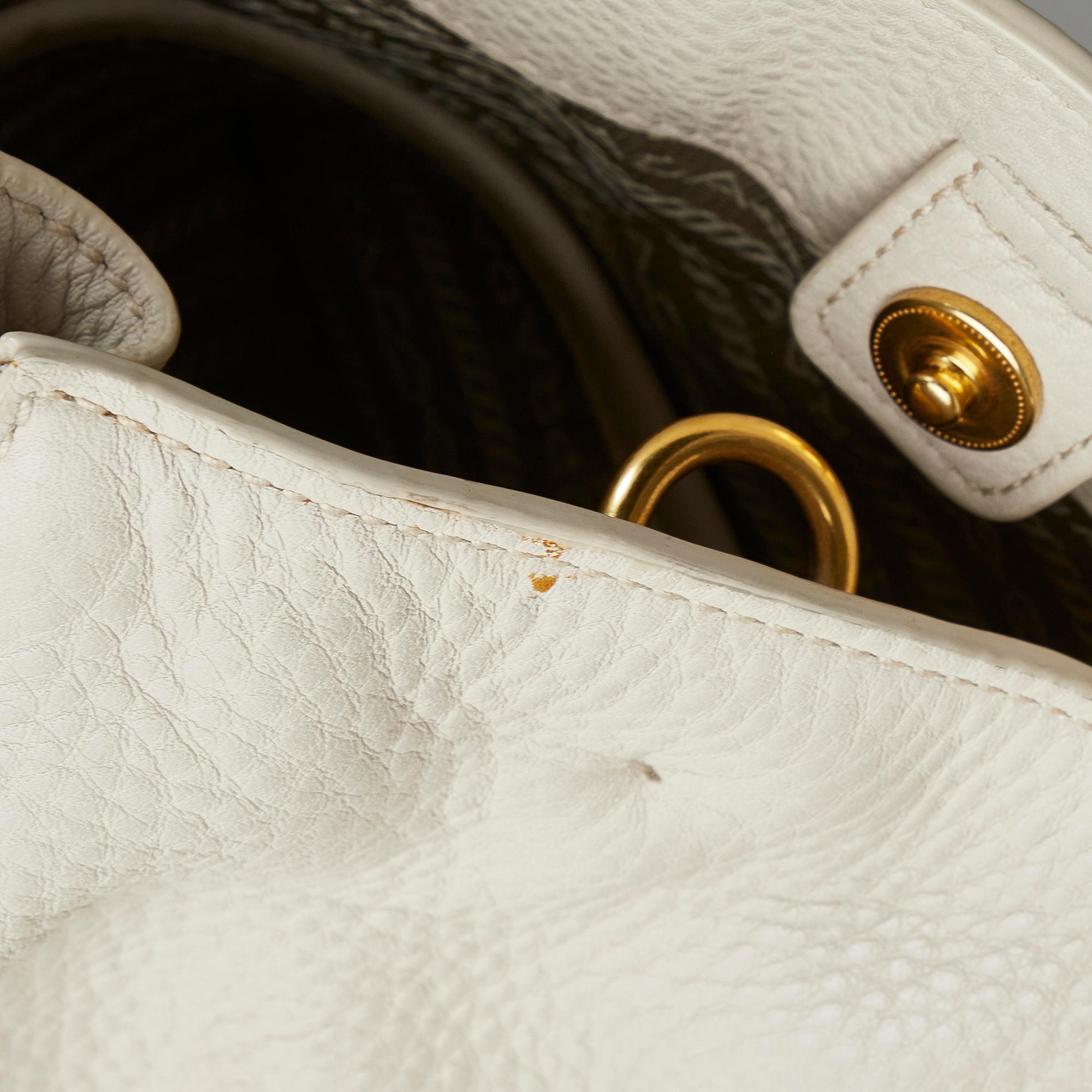 Prada Vitello Daino Satchel (SHG-pw9PC9)