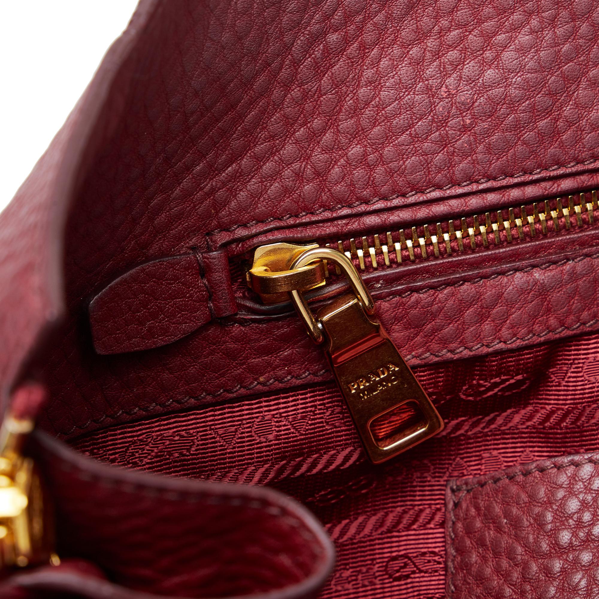 Prada Vitello Daino Satchel (SHG-6pz0Hn)