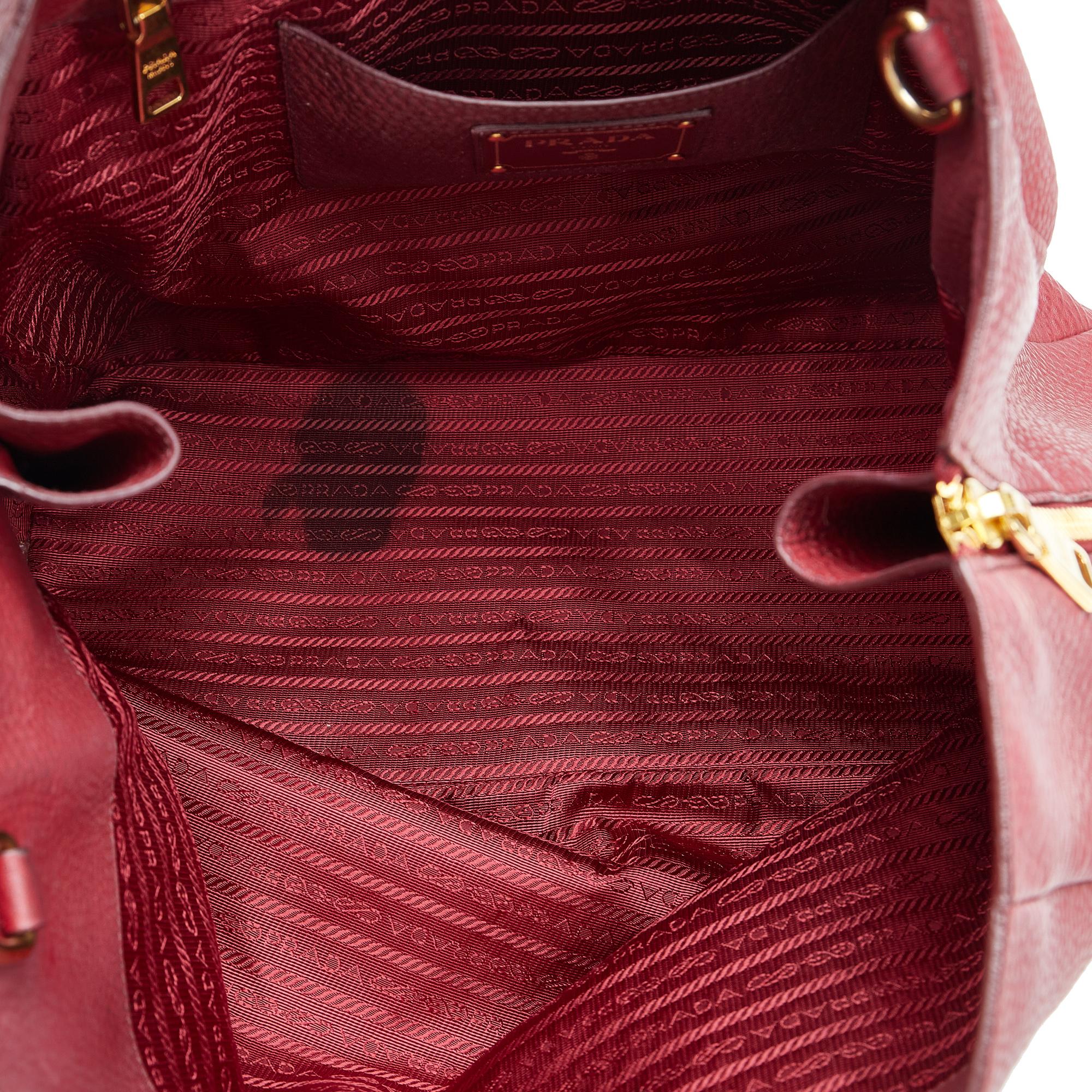 Prada Vitello Daino Satchel (SHG-6pz0Hn)