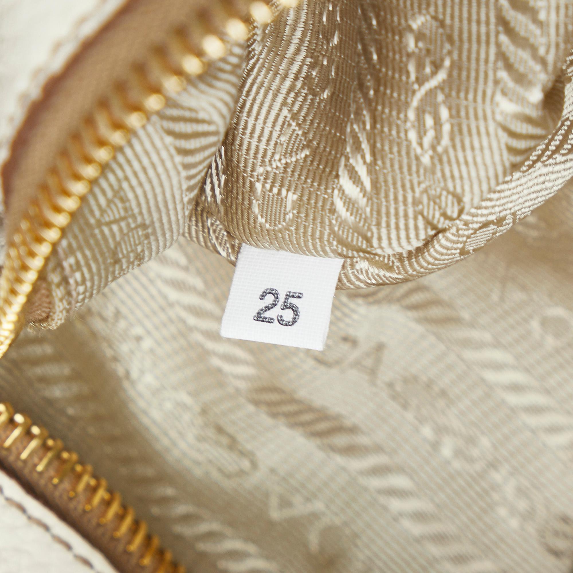 Prada Vitello Daino Satchel (SHG-TeCftA)