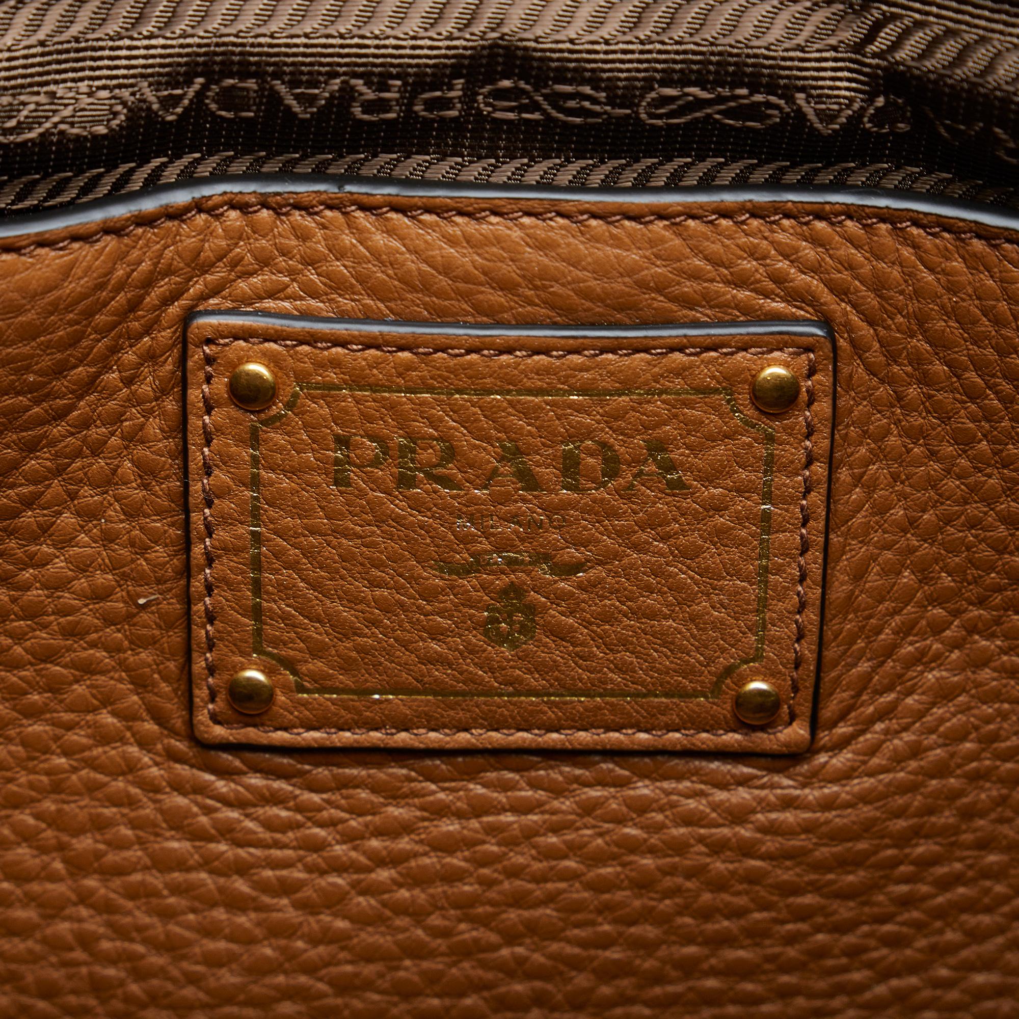 Prada Vitello Daino Satchel (SHG-eQQi2p)