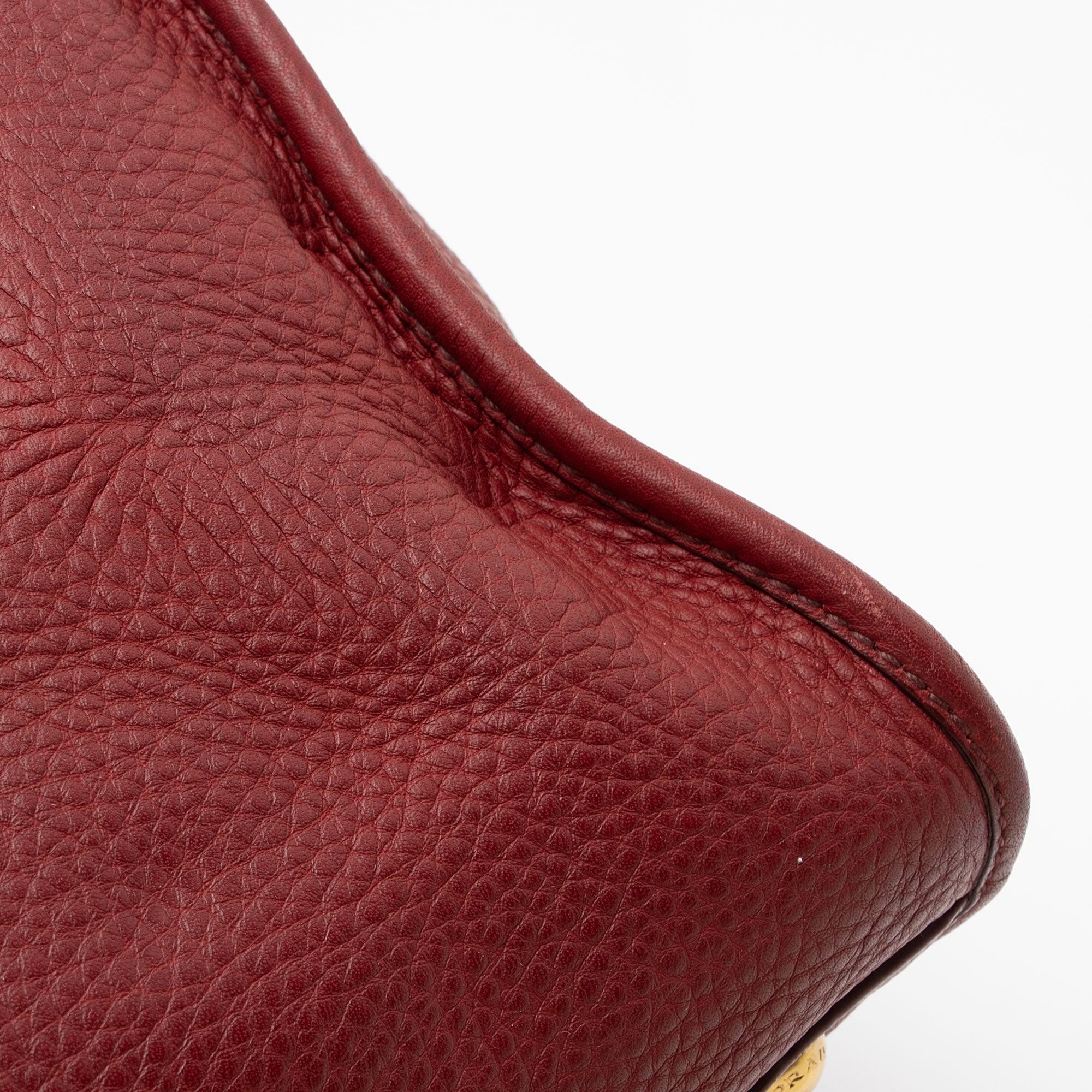 Prada Vitello Daino Satchel (SHF-yhwCjz)