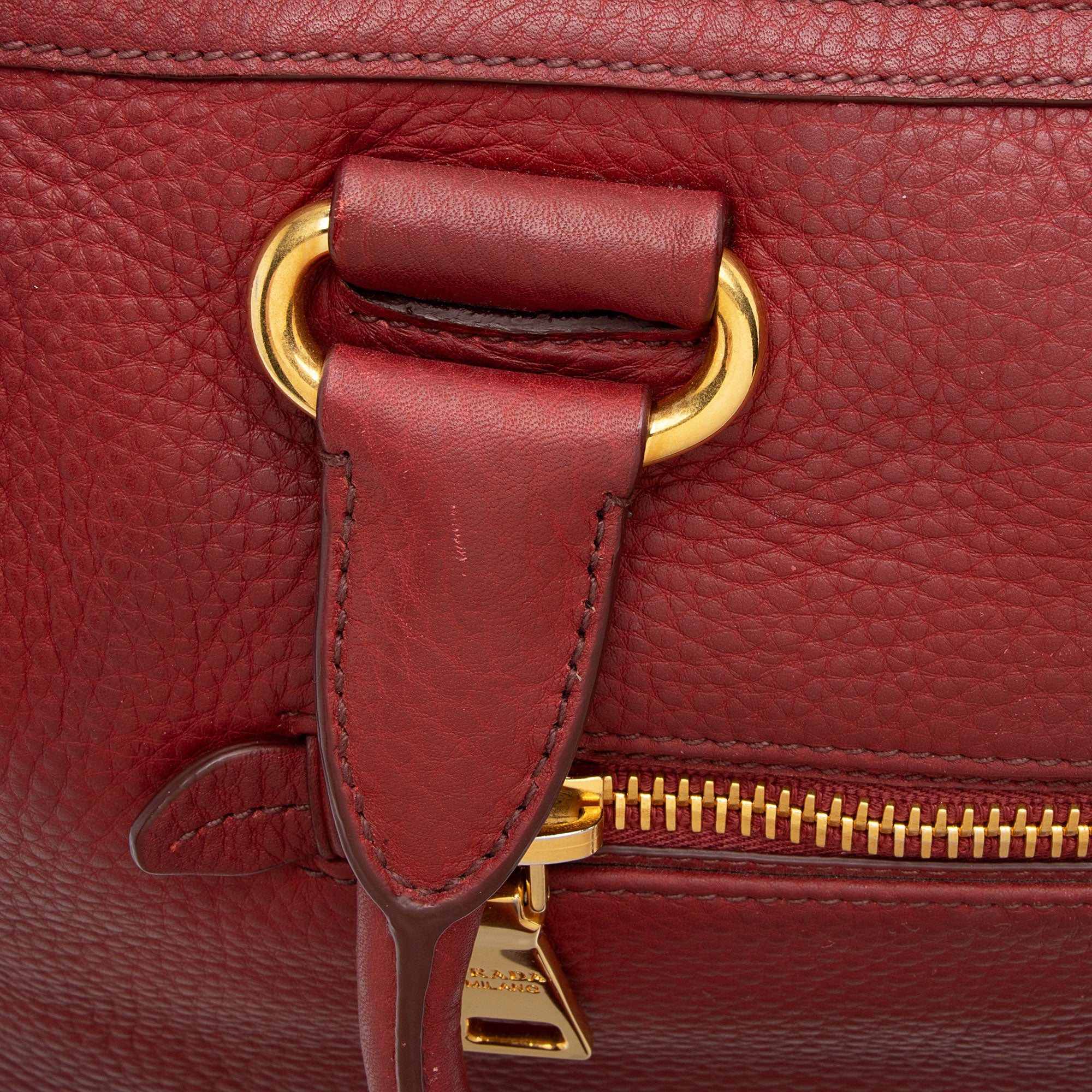 Prada Vitello Daino Satchel (SHF-yhwCjz)