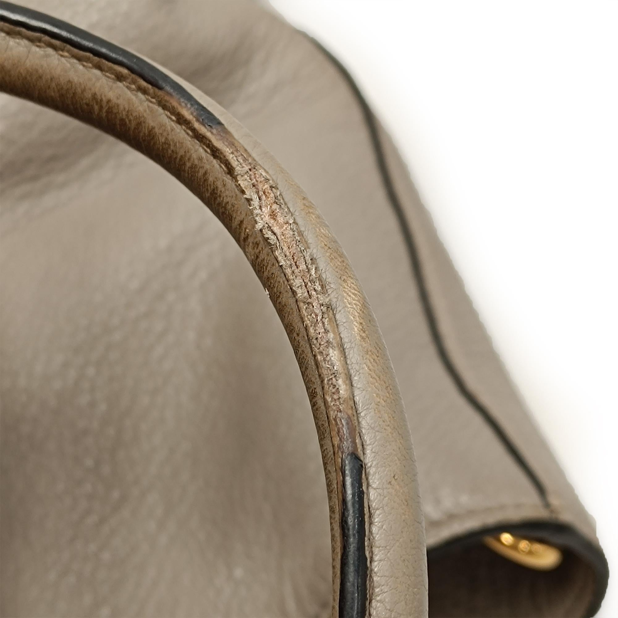 Prada Vitello Daino Satchel (SHG-pHr9bF)
