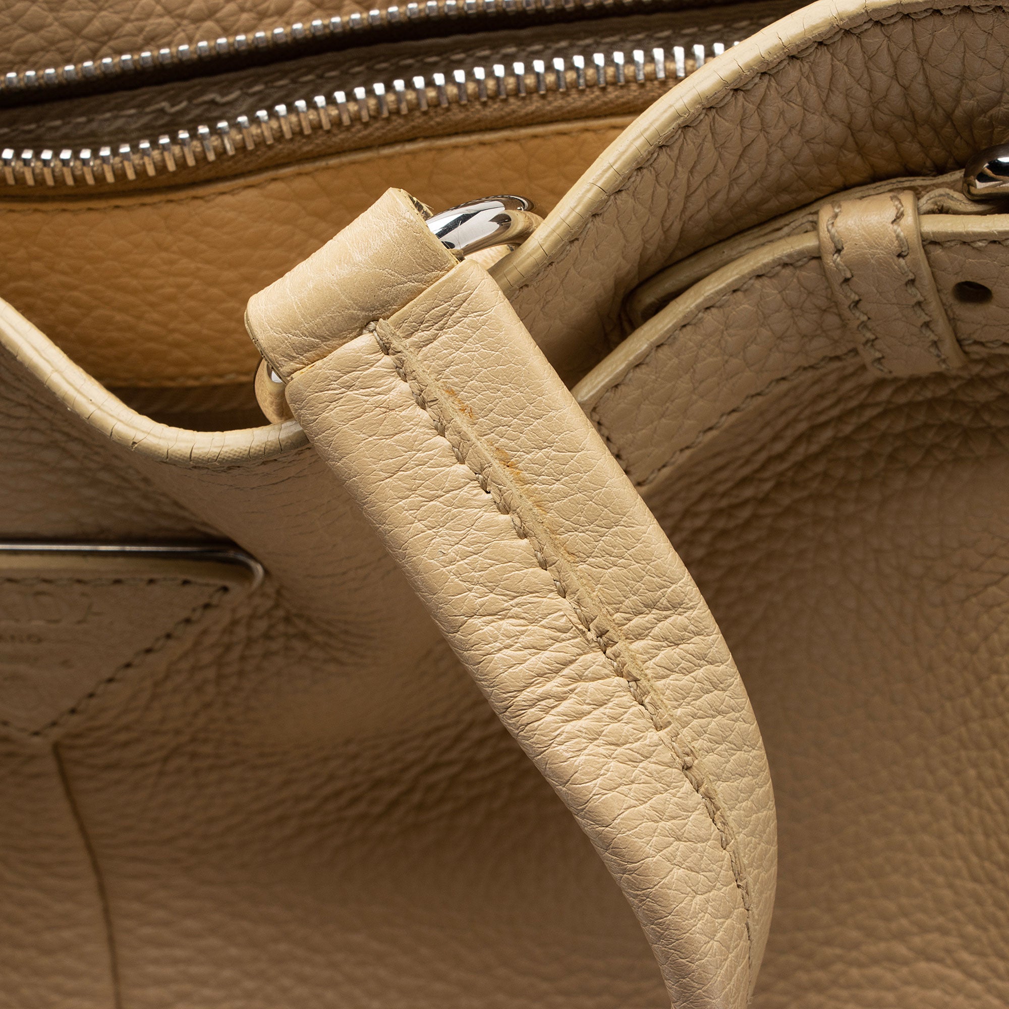 Prada Vitello Daino Side Pocket Tote SHF X1nyO5
