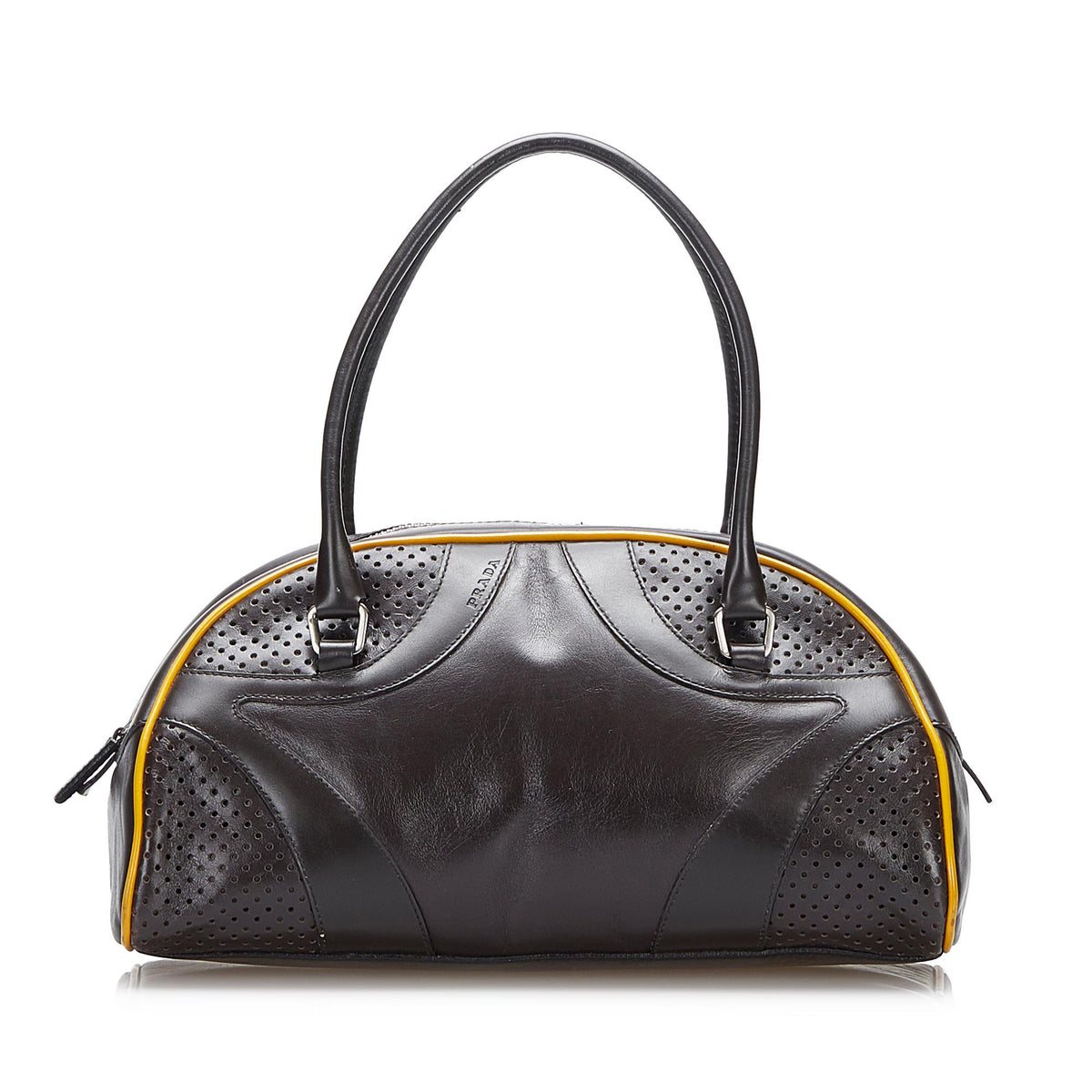 Prada Vitello Drive Handbag (SHG-sJeqXi)