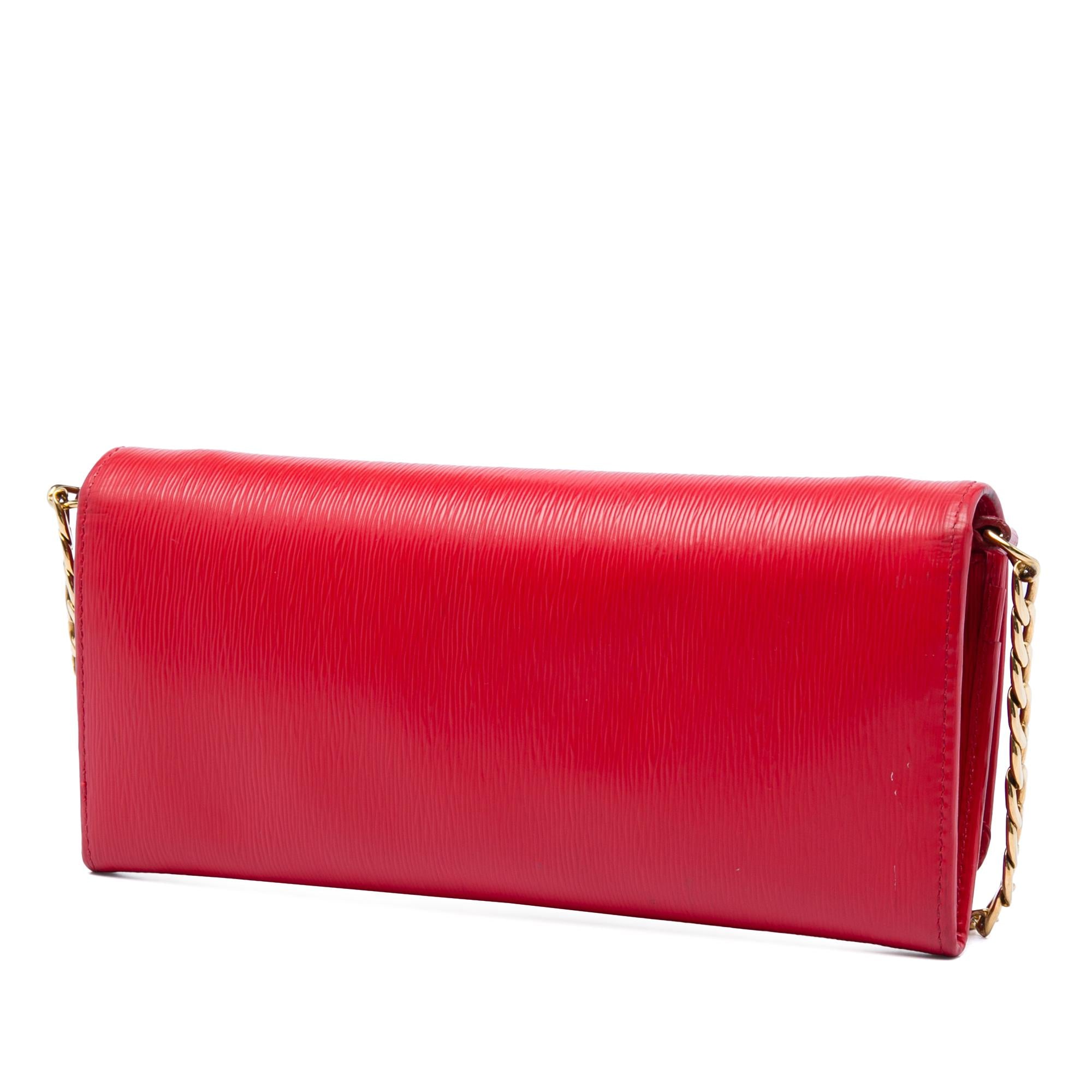 Prada Vitello Move Wallet on Chain