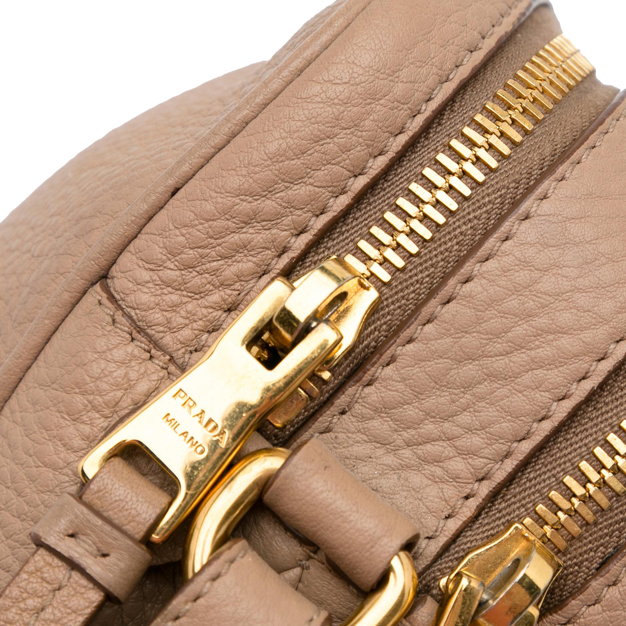 Prada Vitello Phenix Double Zip (SHG-jaXNEZ)