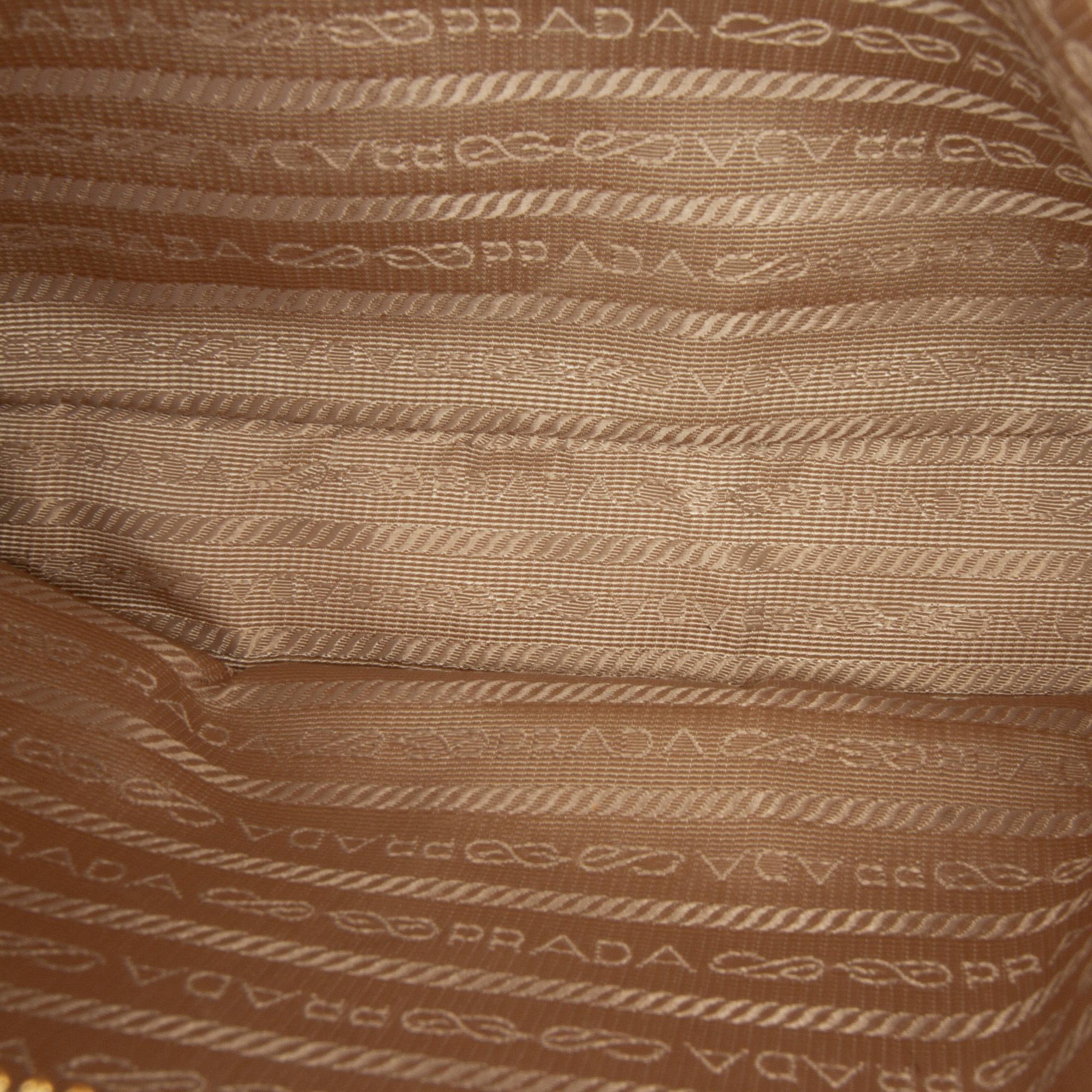 Prada Vitello Phenix Double Zip (SHG-jaXNEZ)