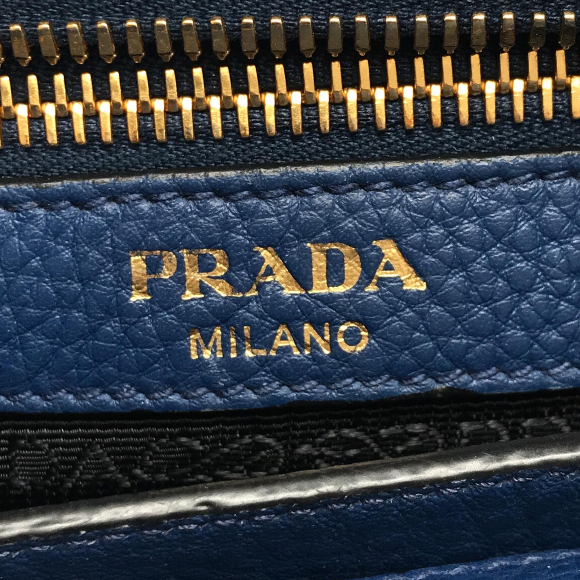 Prada Vitello Phenix Logo Crossbody Bag (SHG-sscjbO)