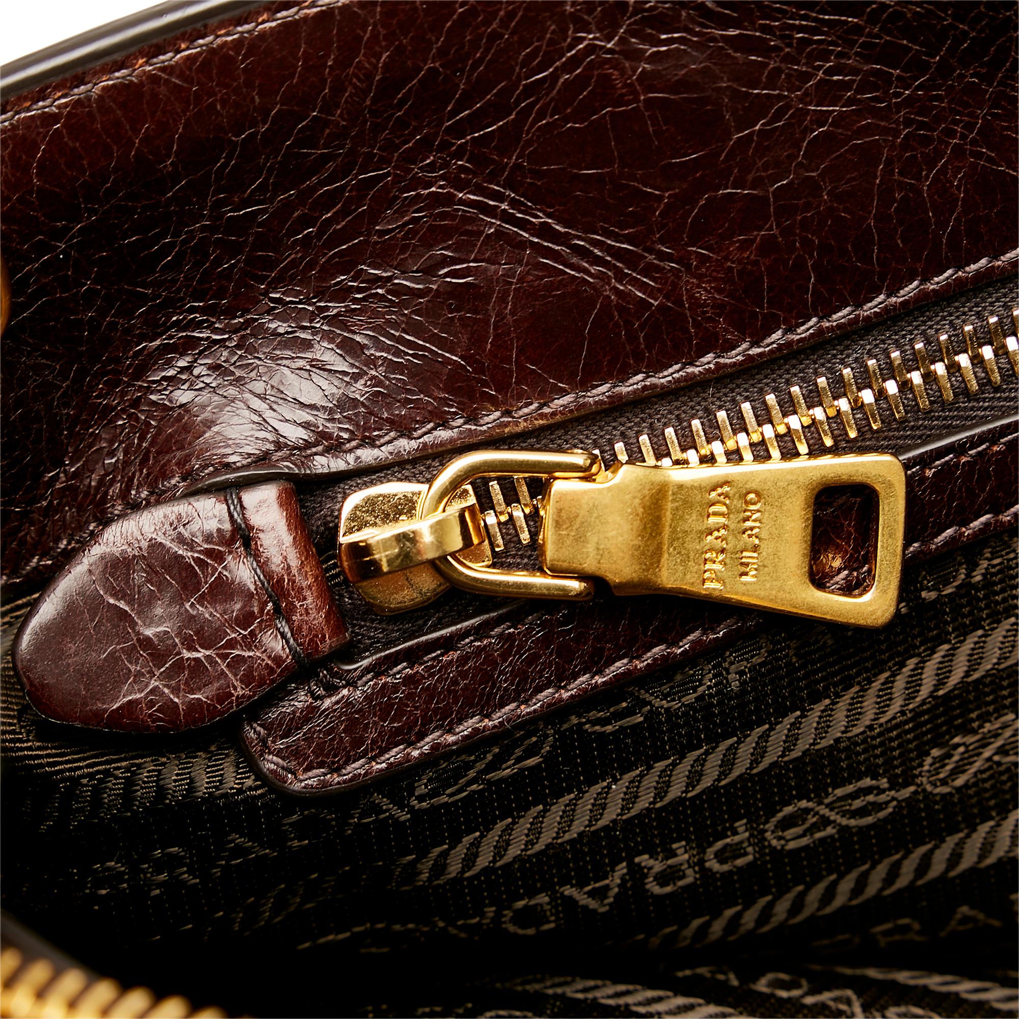 Prada Vitello Shine Satchel (SHG-Od4LEQ)