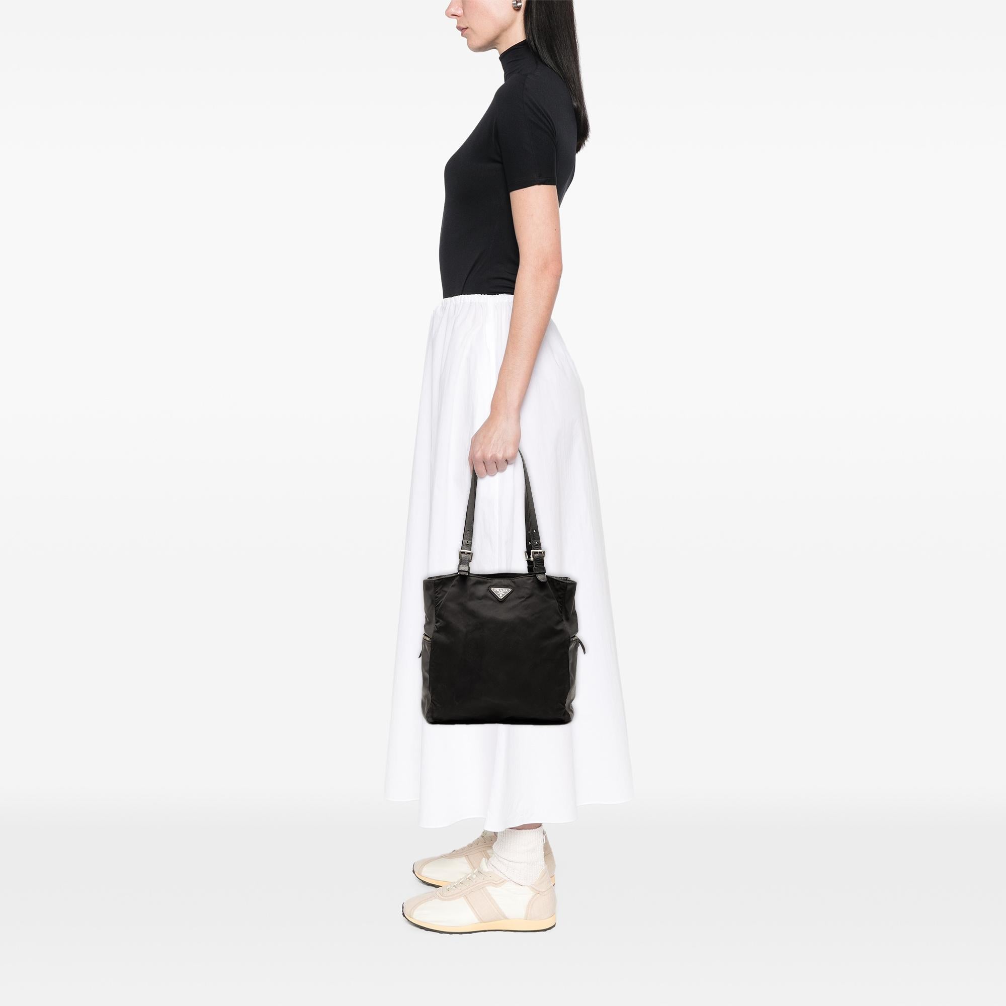 Prada Vitello Trimmed Tessuto Pockets Tote