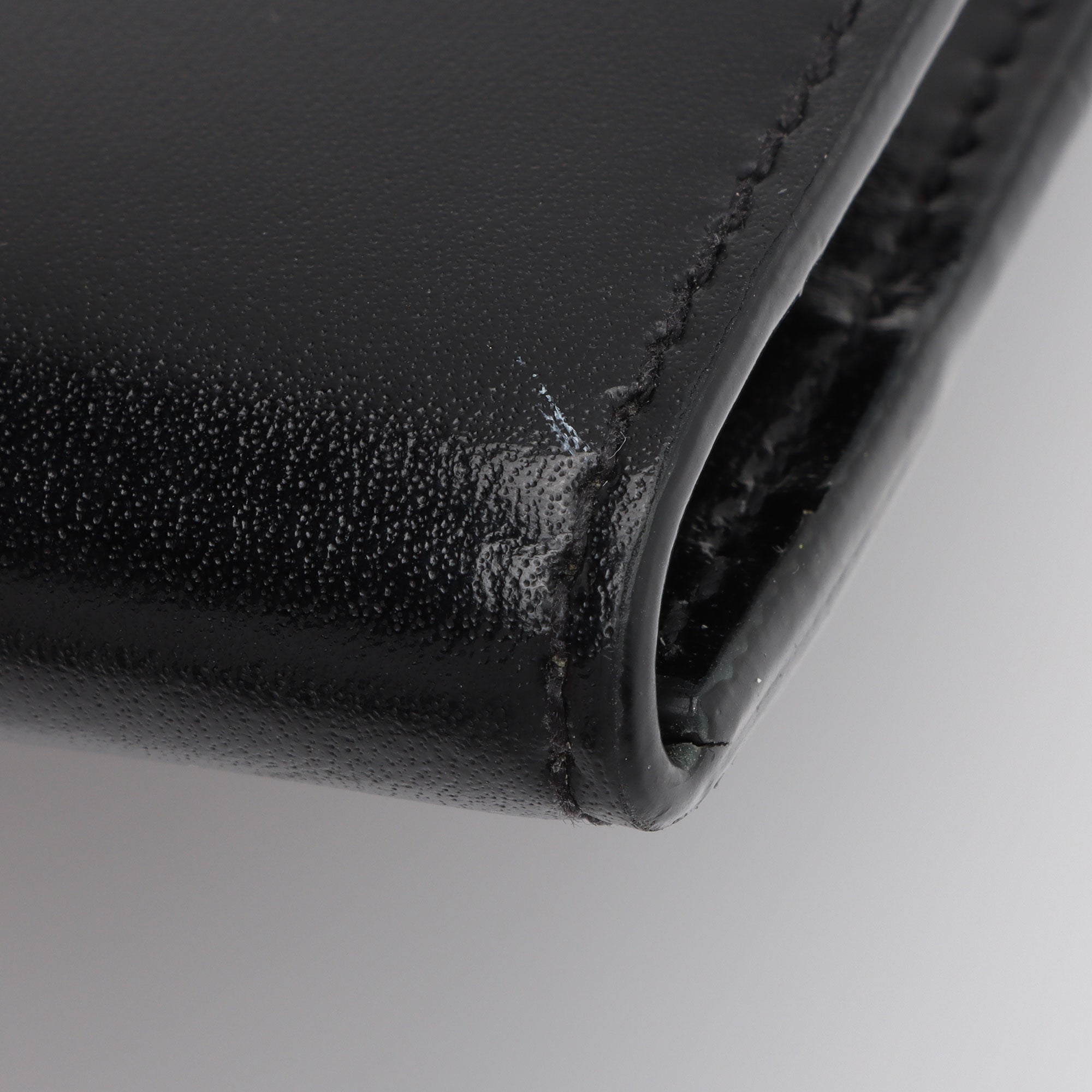 Saint Lauent Calfskin Monogram Uptown Baby Pouch (SHF-3t9Yvn)