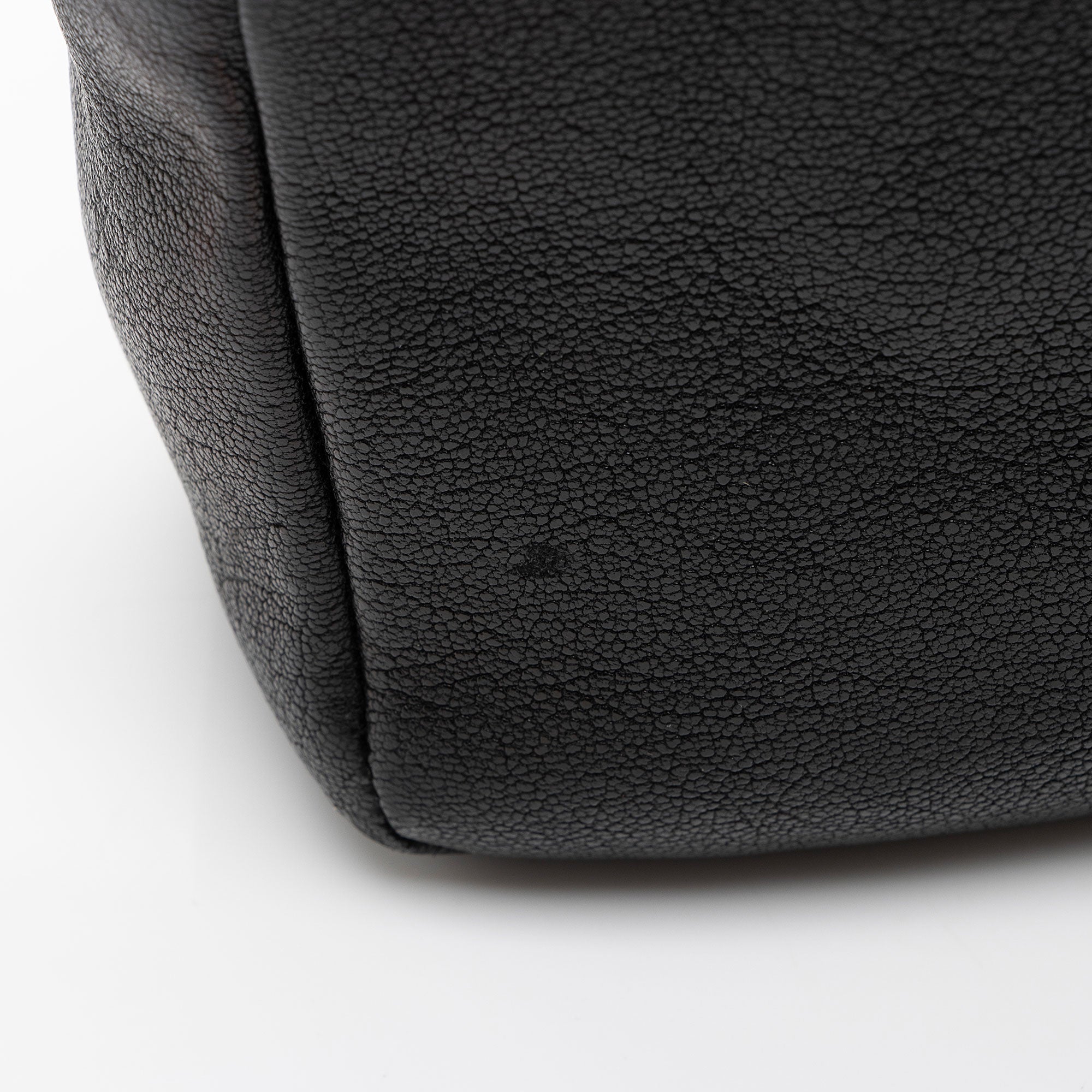 Saint Laurent Calfskin Monogram Lou Camera Bag (SHF-nQTbpp)