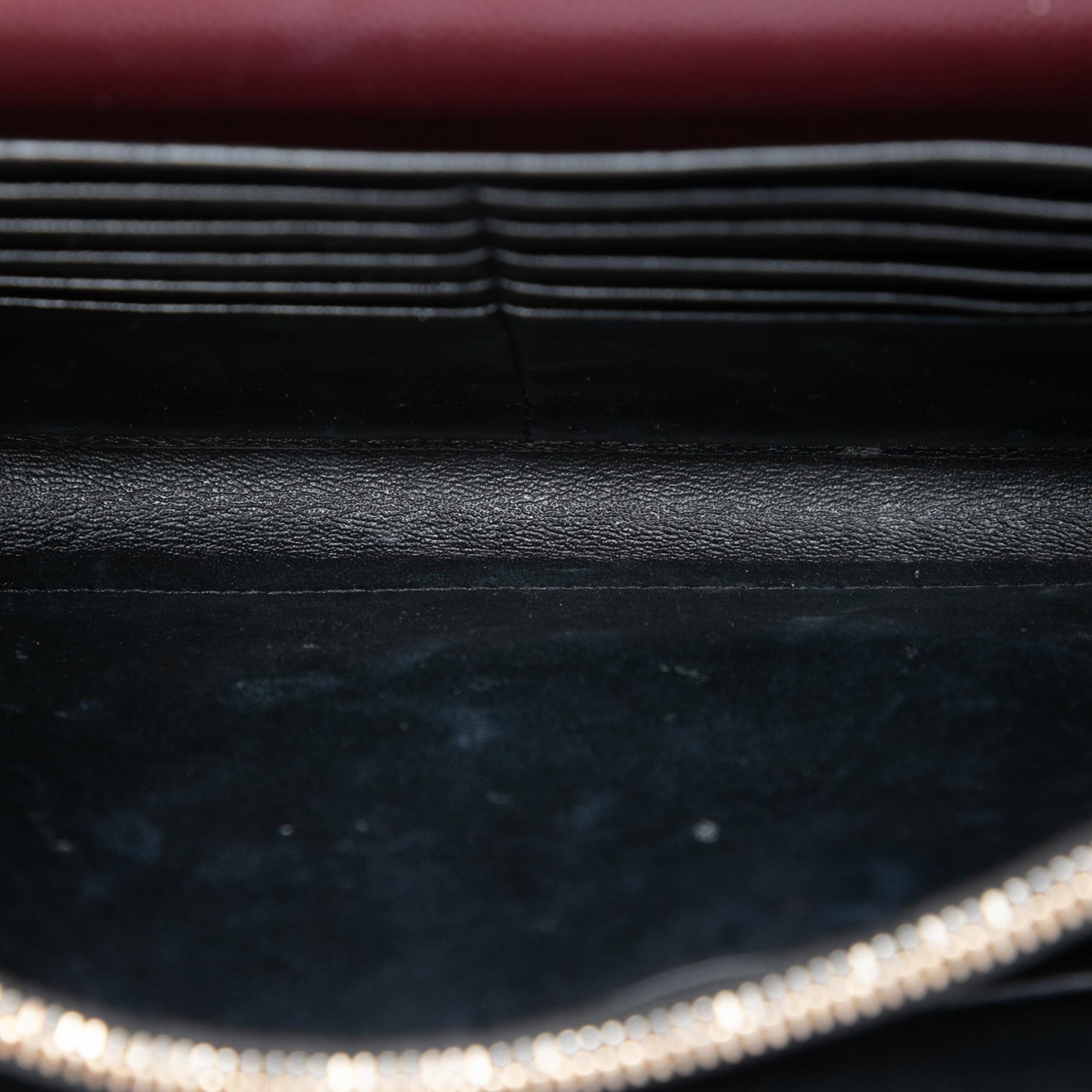 Saint Laurent Grain De Poudre Monogram Cassandra Chain Wallet