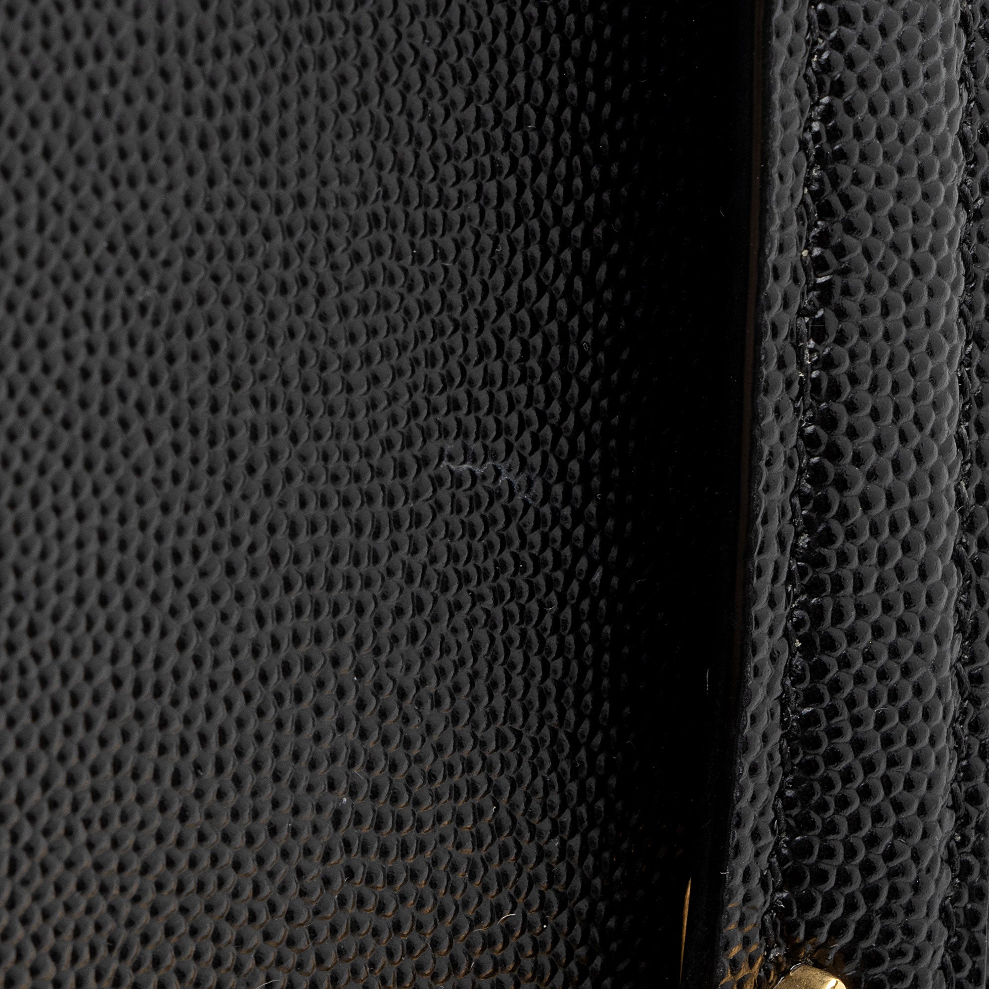 Saint Laurent Grain de Poudre Monogram Cassandra Medium Top Handle (SHF-HGeoF5)