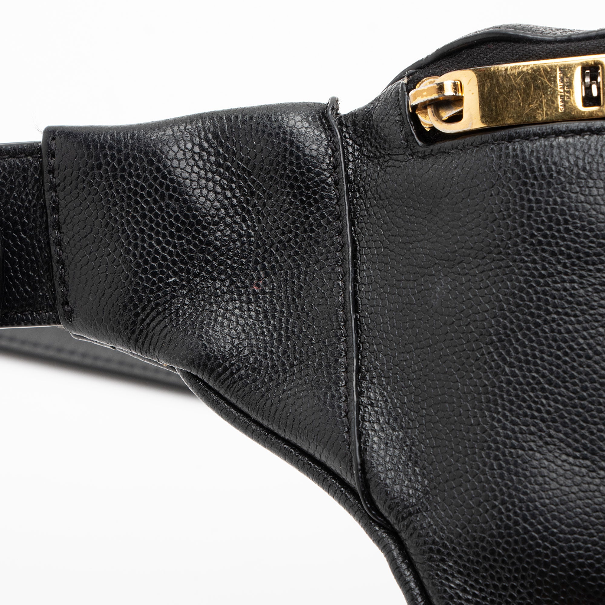 Saint Laurent Grain de Poudre Monogram Cassandre Belt Bag (SHF-Gvv9El)