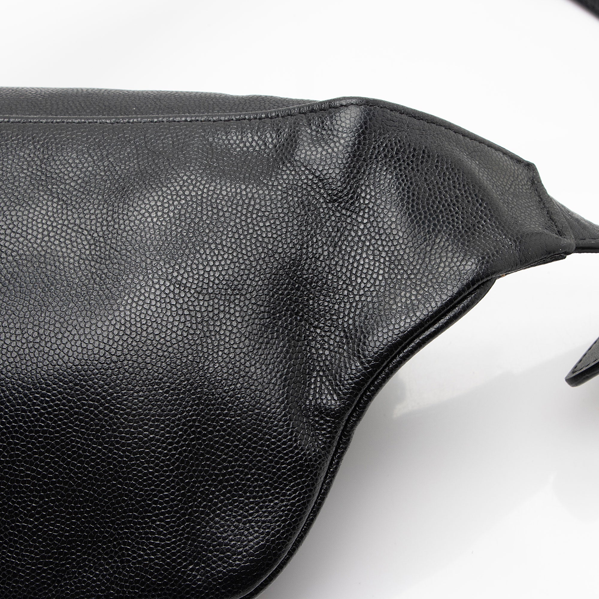 Saint Laurent Grain de Poudre Monogram Cassandre Belt Bag (SHF-Gvv9El)