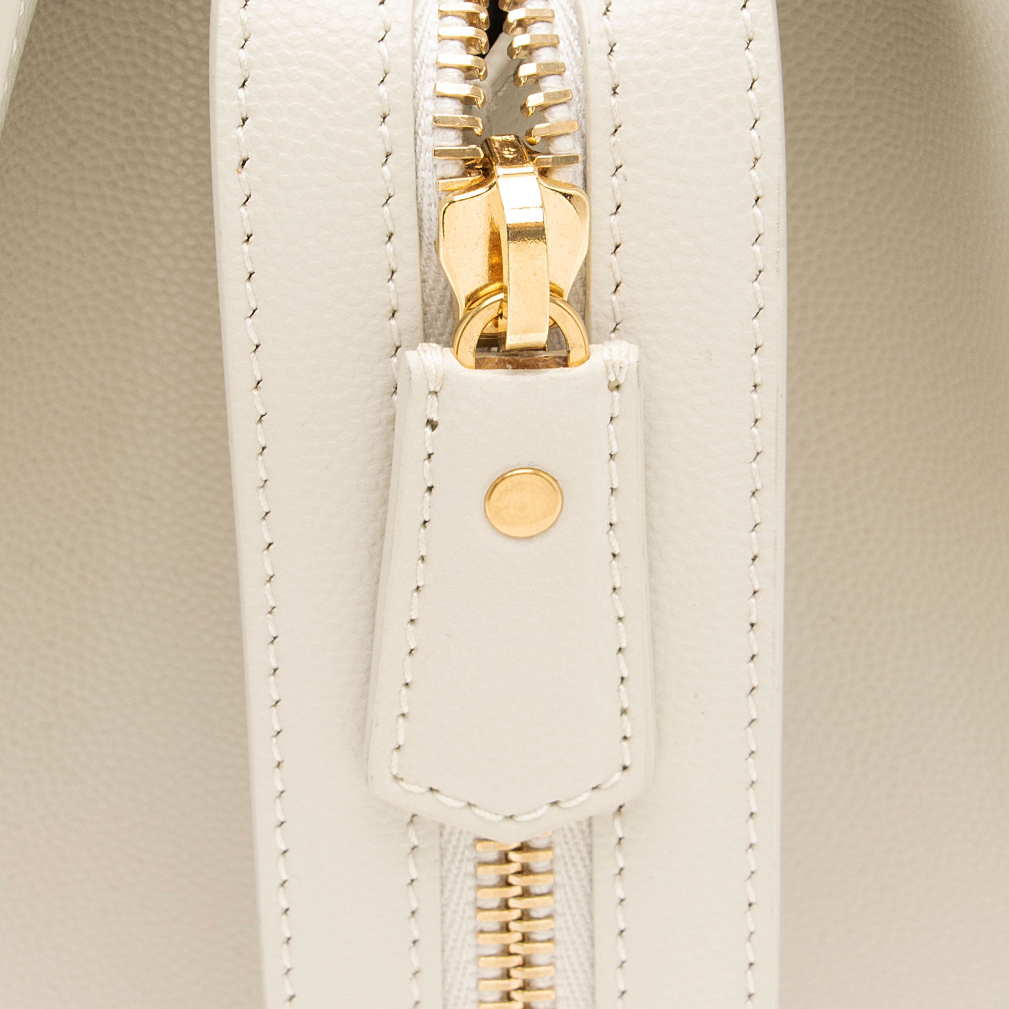 Saint Laurent Grain de Poudre Monogram Uptown Medium Tote (SHF-LkpDCr)