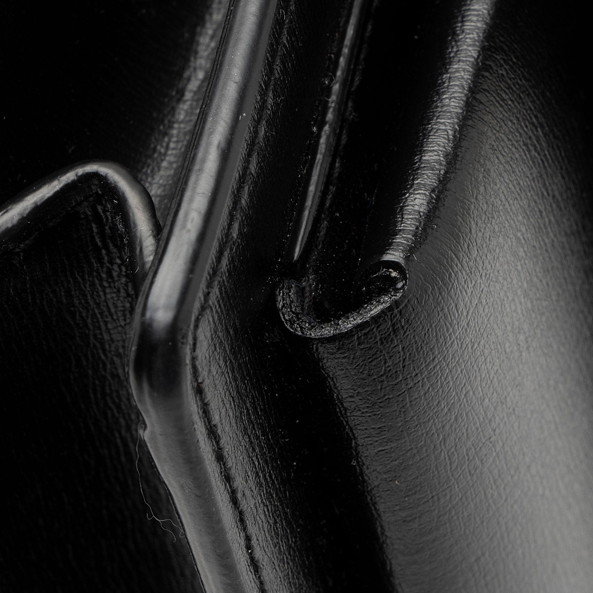 Saint Laurent Grained Calfskin Monogram Sunset Medium Shoulder Bag (SHF-kSaHp8)