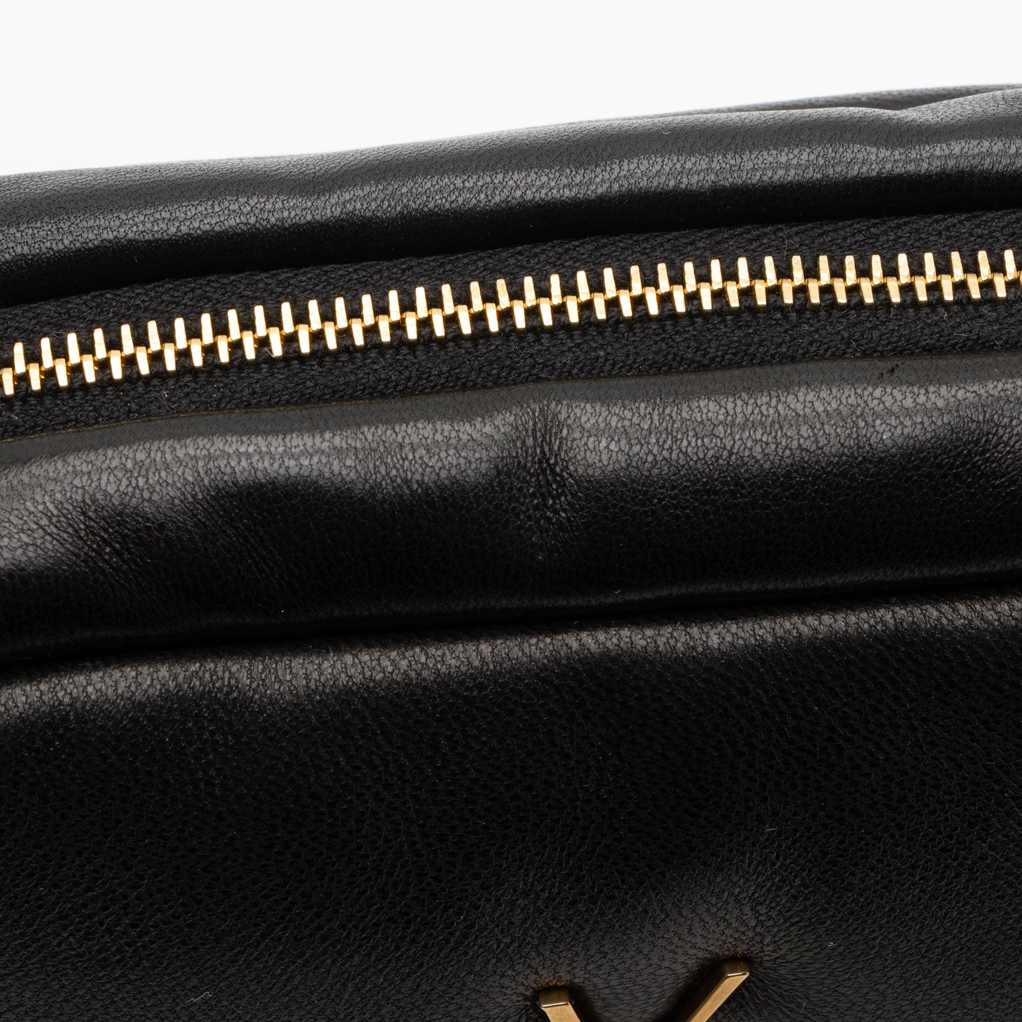 Saint Laurent Lambskin Calypso Mini Cosmetic Pouch (SHF-Ursi0c)