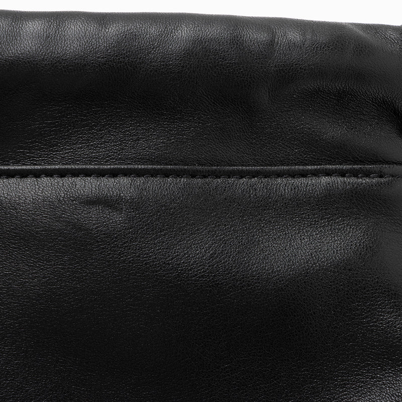 Louis Vuitton : La marque présente un sweat recouvert de peluche à