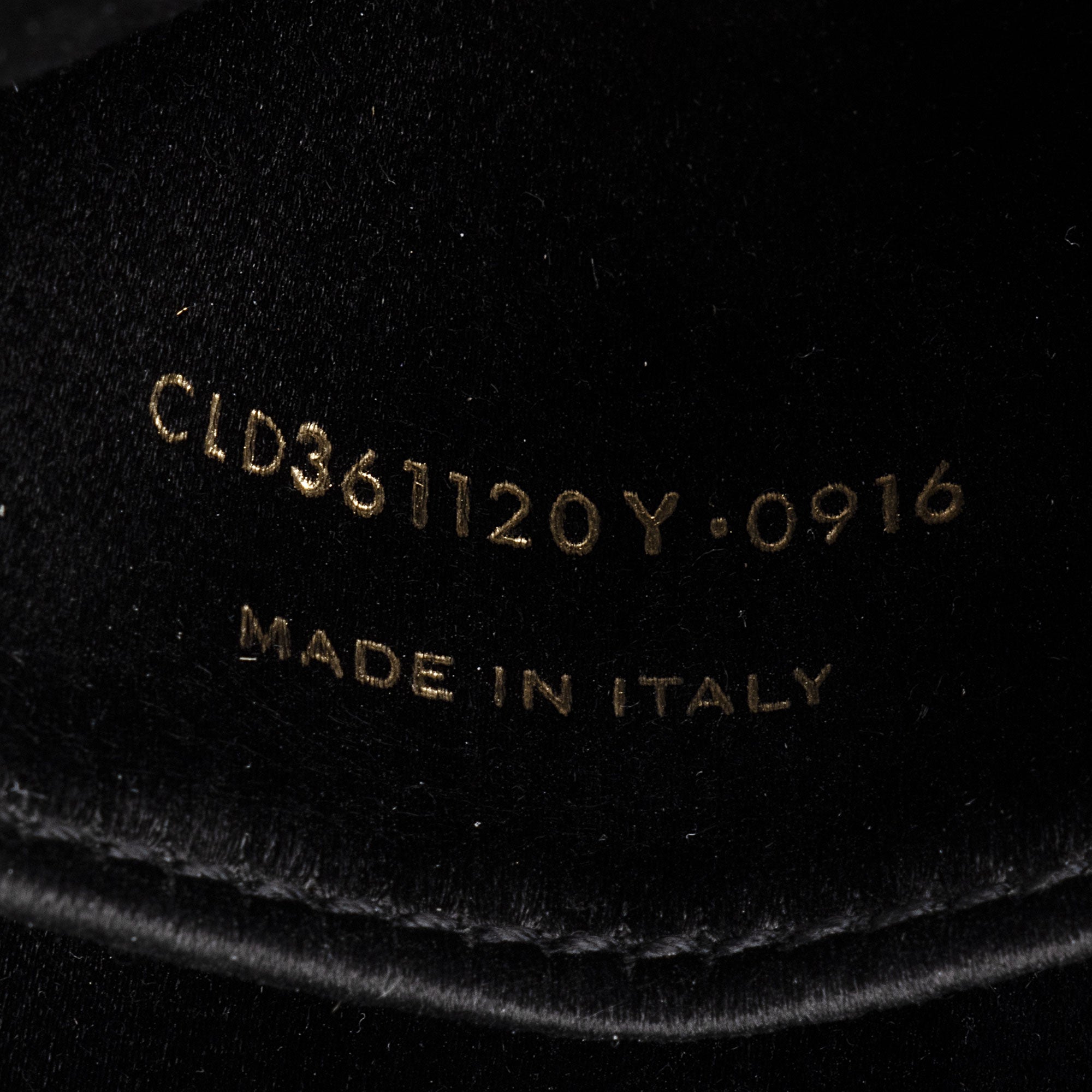 Saint Laurent Leather Belle de Jour Large Clutch (SHF-P2EMKL)