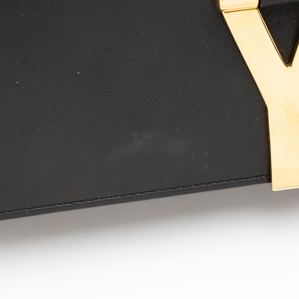 Saint Laurent Leather Classic Y Chain Wallet